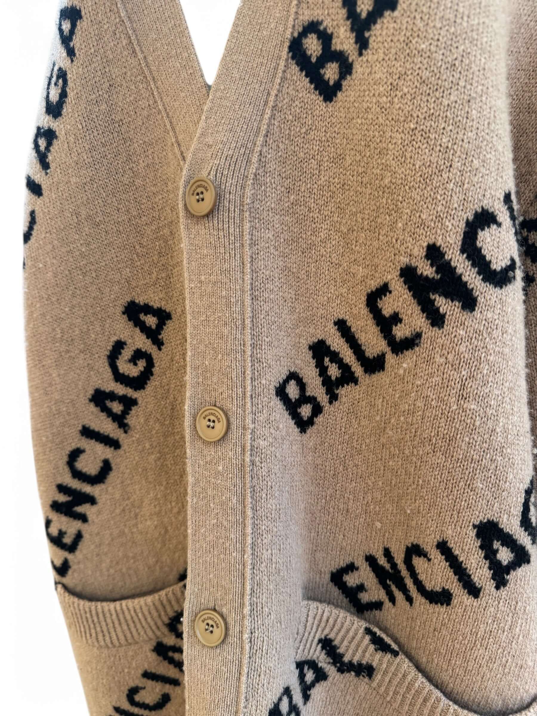 Balenciaga - Cardigan Balenciaga beige TS