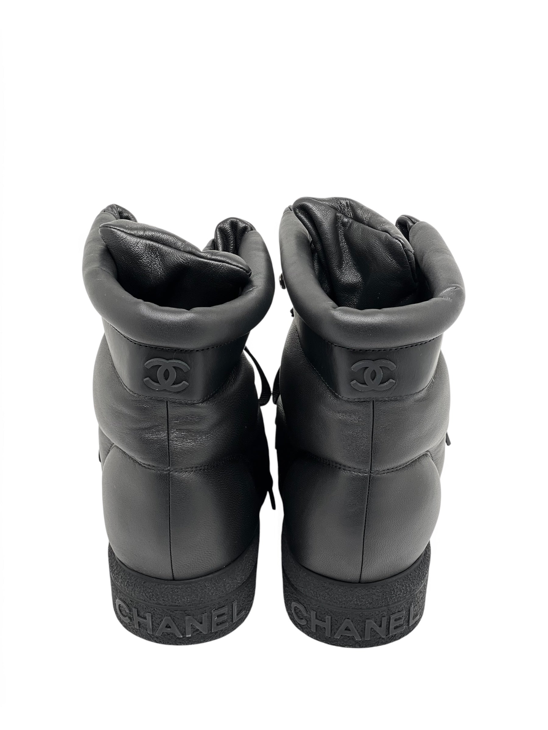Chanel - Boots Coco Neige T40C