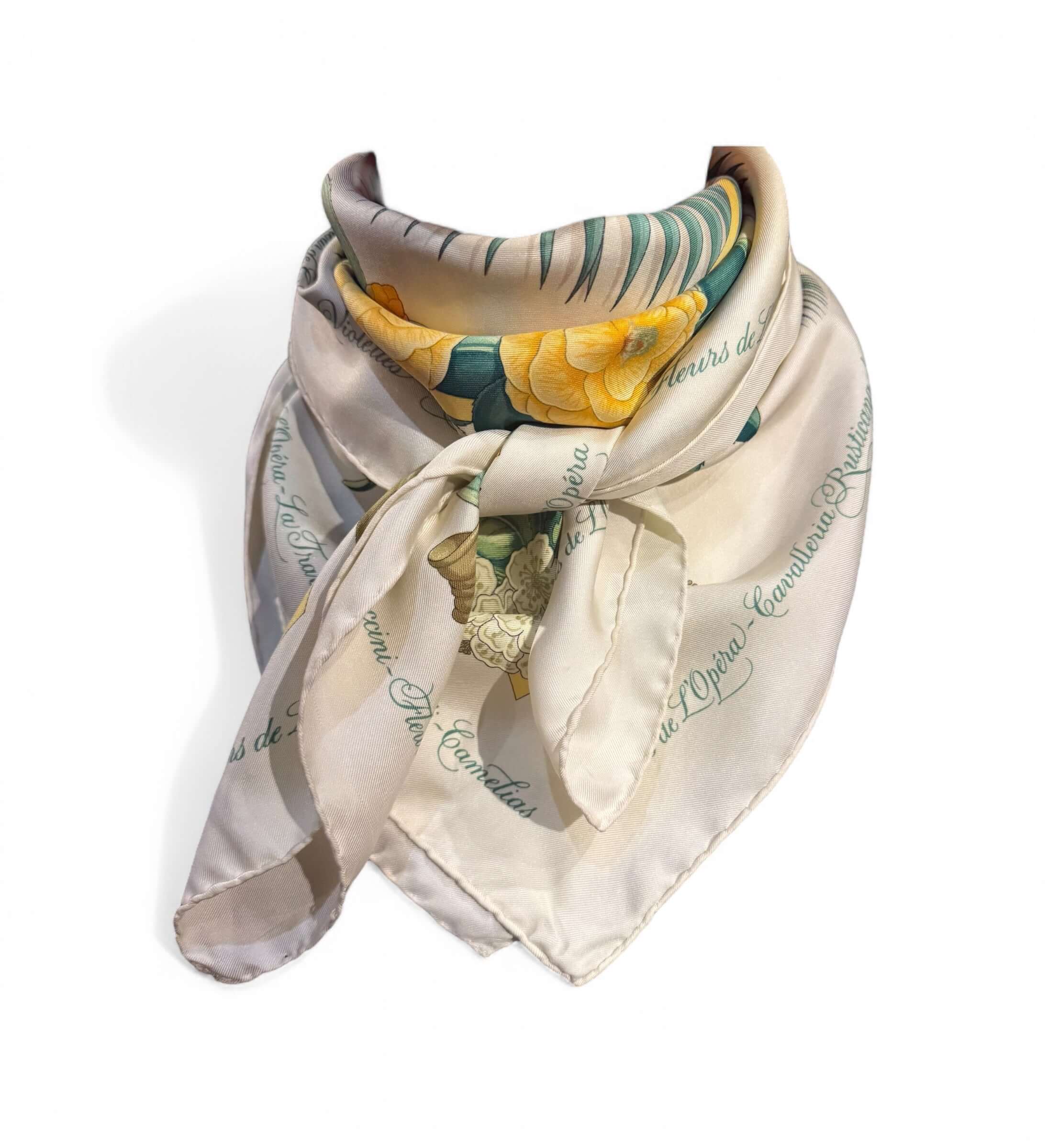 Hermès - Carré de soie 90 « Fleurs de l’opéra »