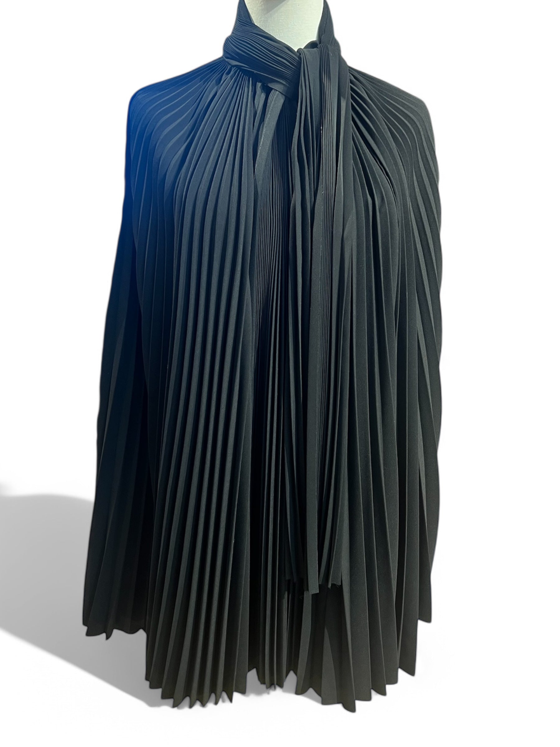 Balenciaga - Blouse noir plissé col lavallière