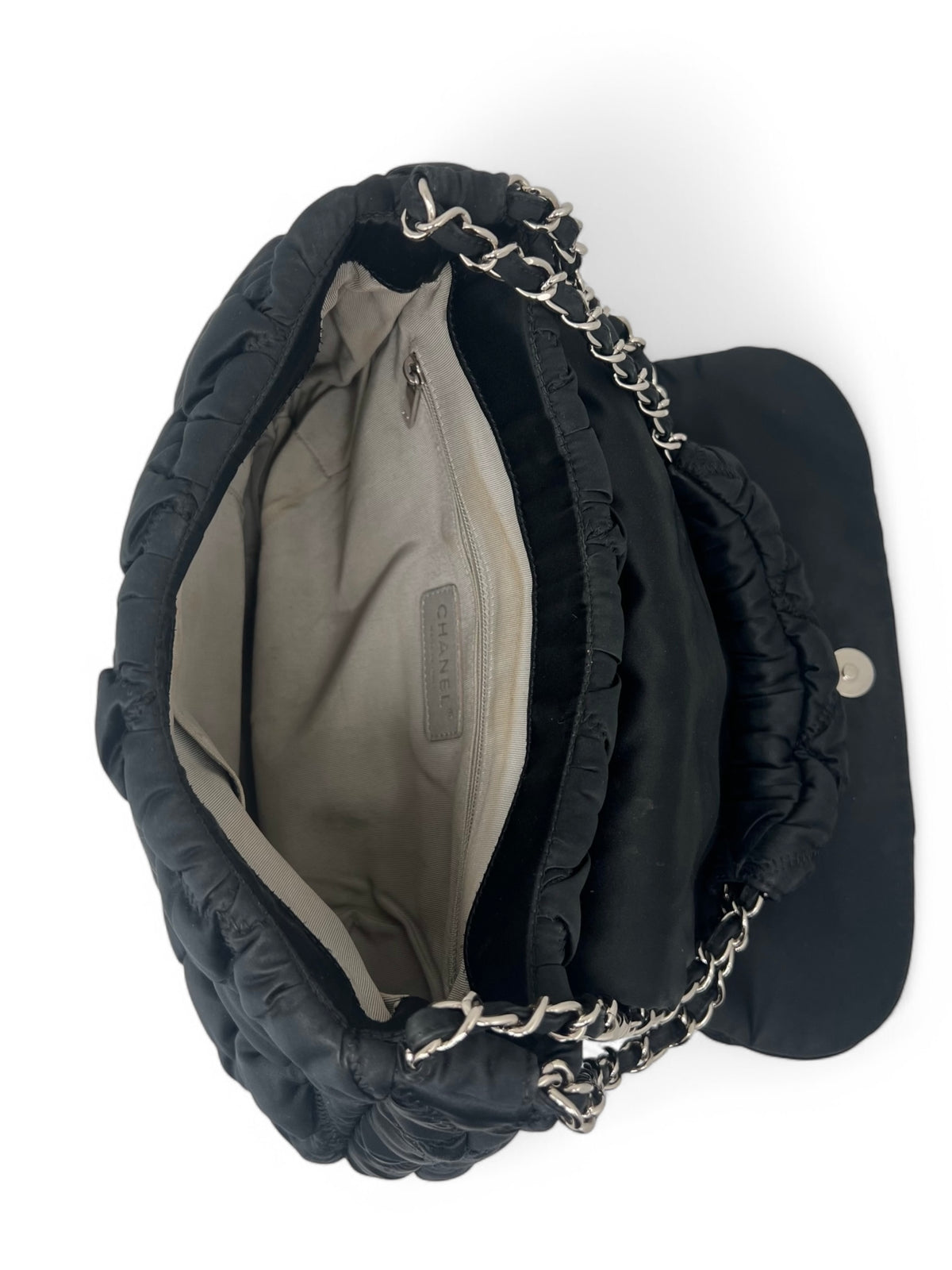 Chanel - Borsa a patta semplice trapuntata a bolle