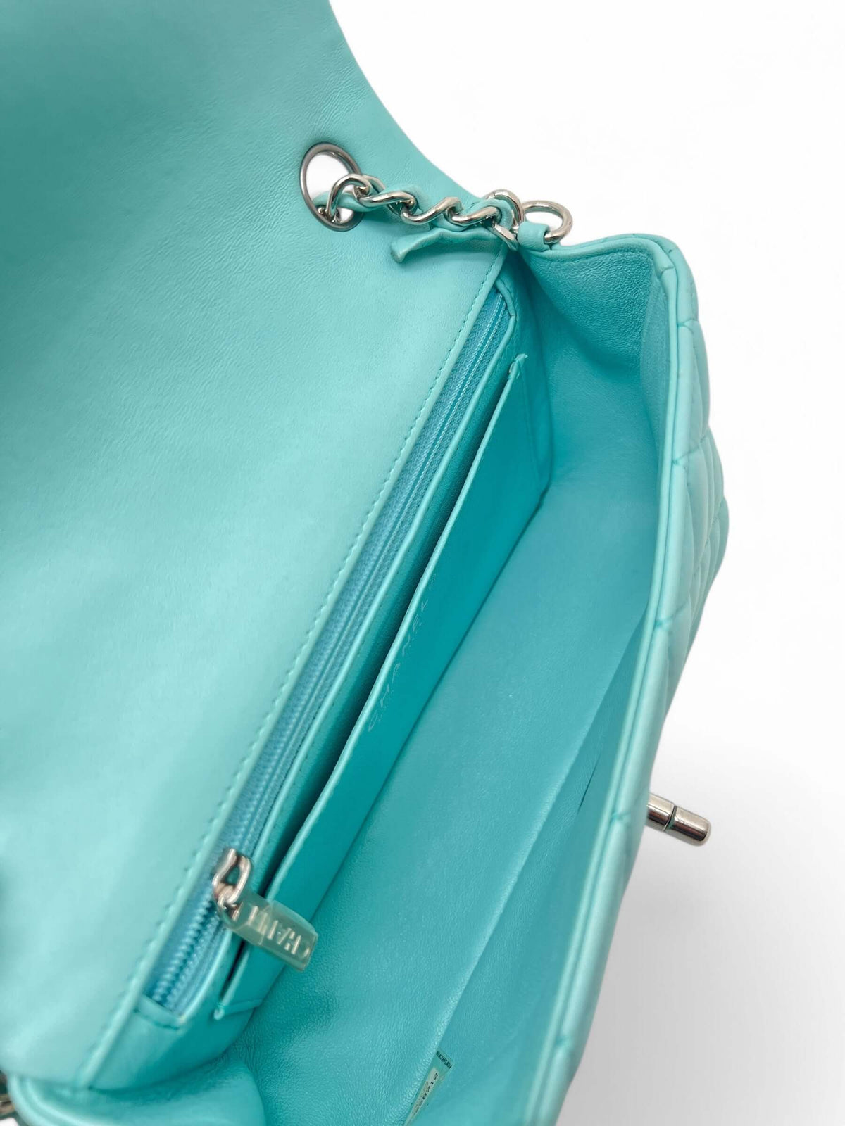 Chanel - Borsa a patta blu Tiffany