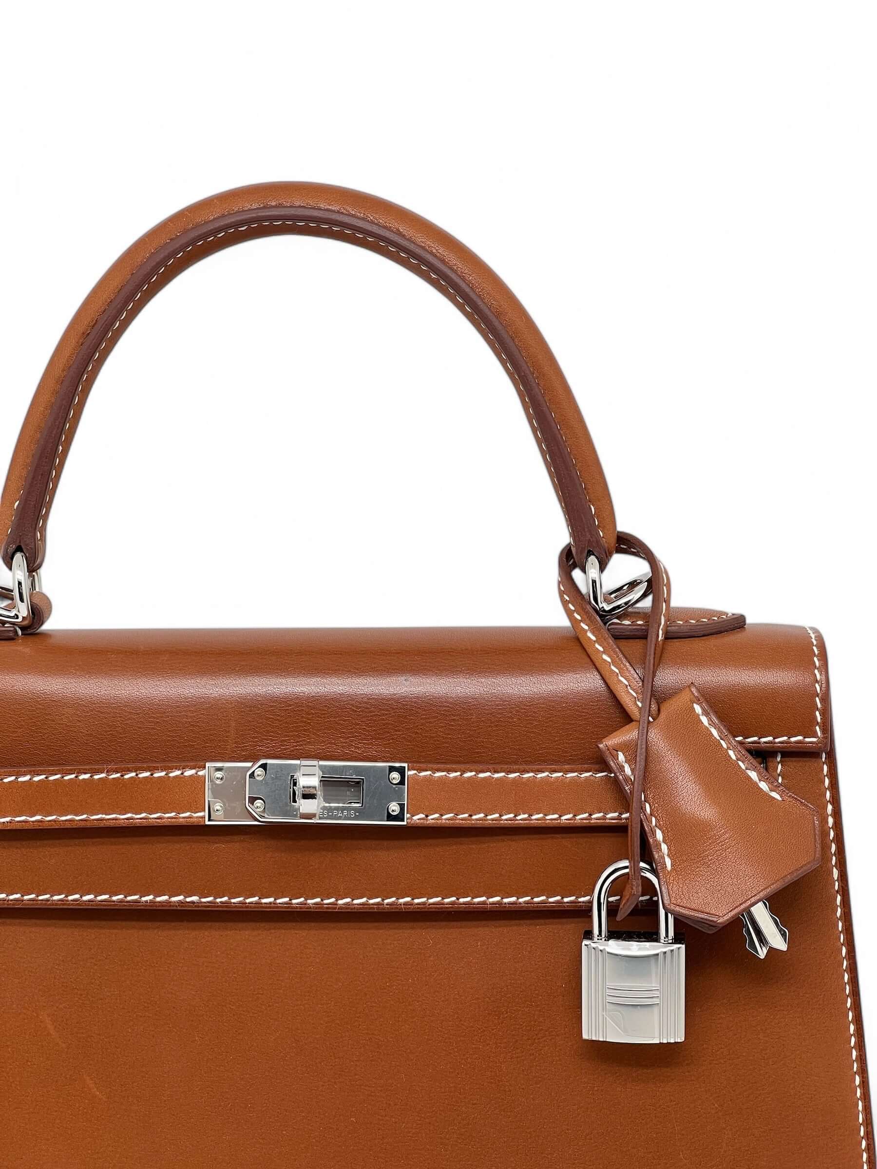 Hermès - Sac Kelly 25 cuir Barénia Naturel Fauve 2024