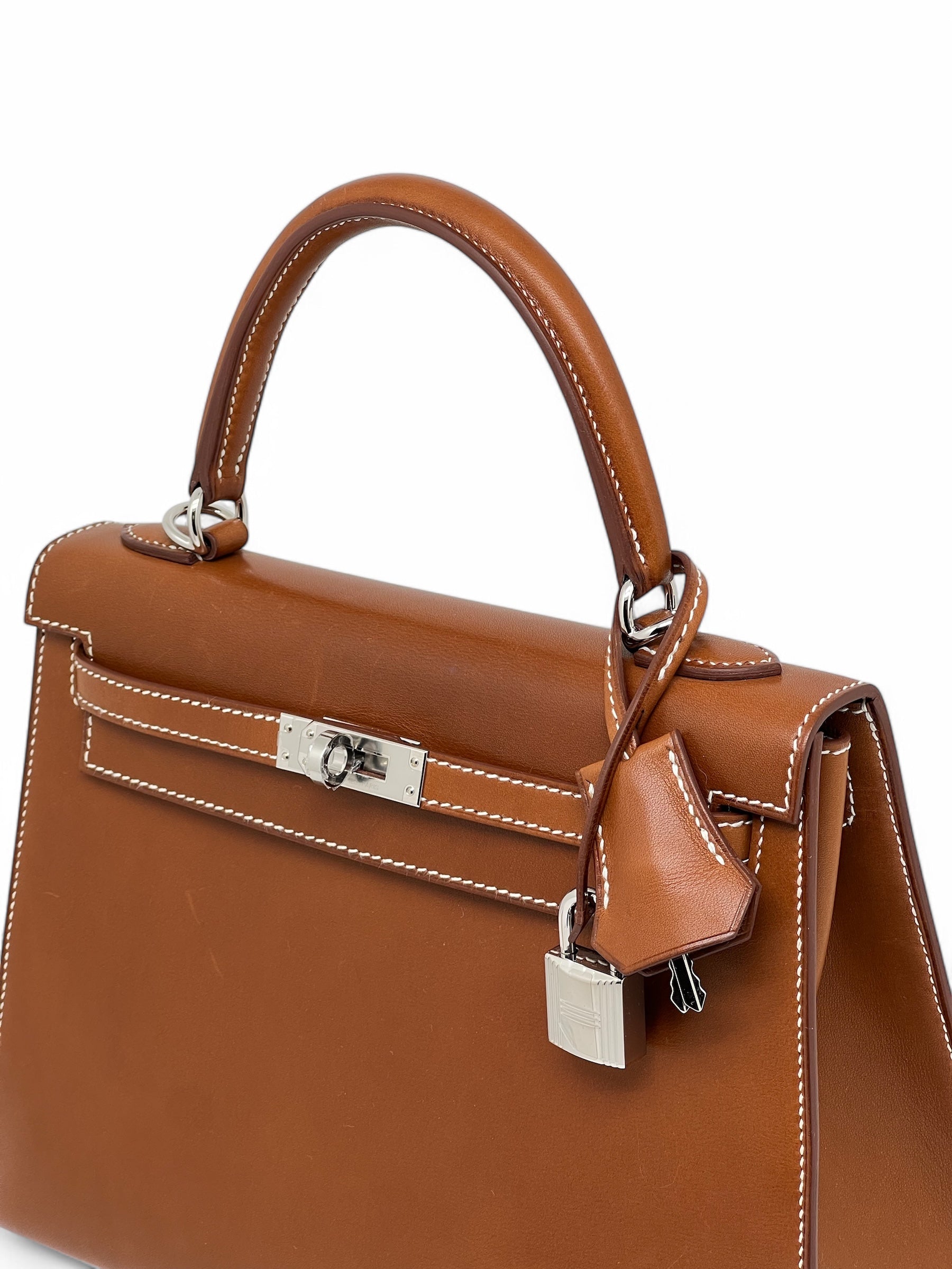 Hermès - Sac Kelly 25 cuir Barénia Naturel Fauve 2024