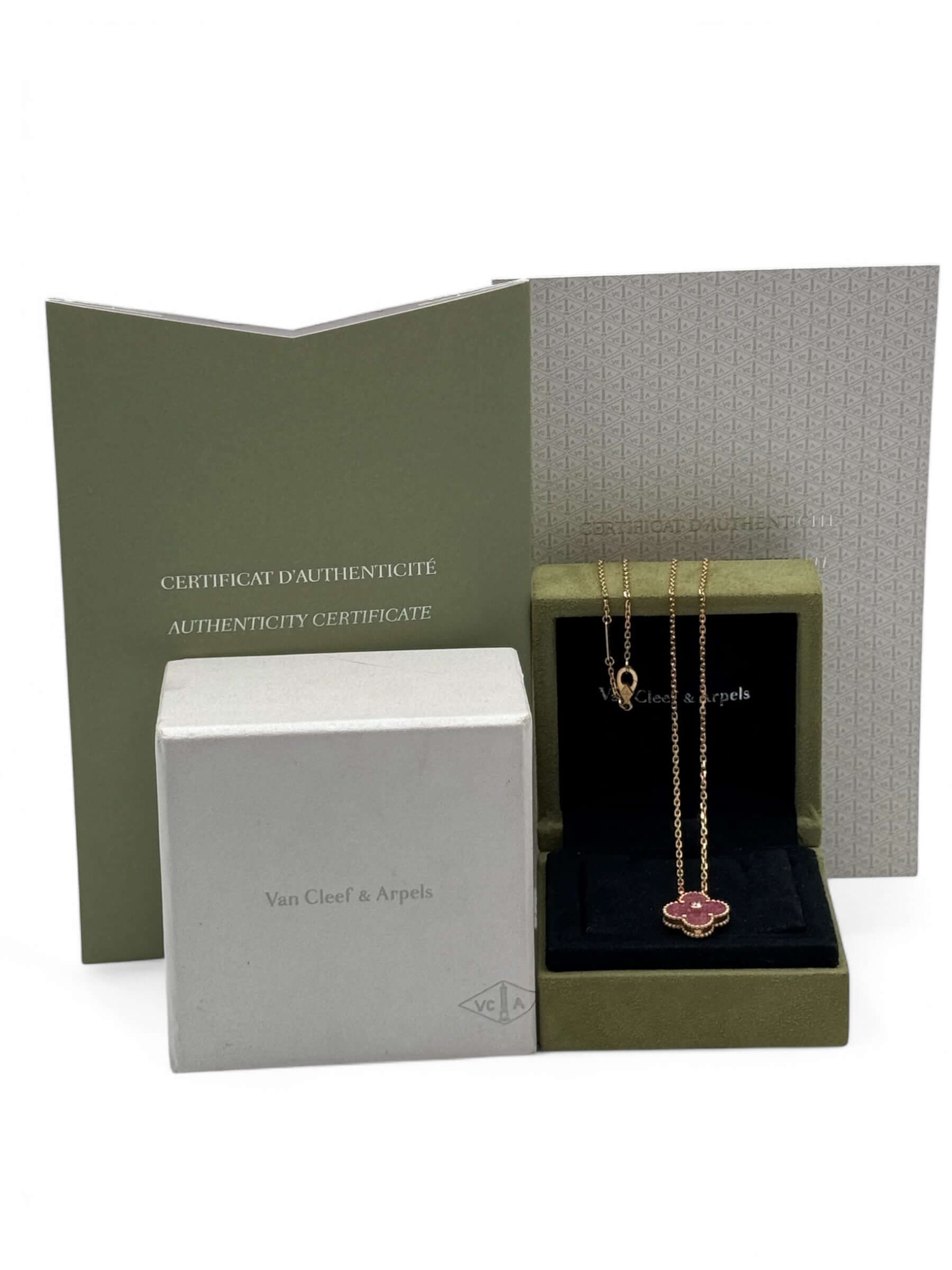 Van Cleef & Arpels - Pendentif de vacances Alhambra en édition