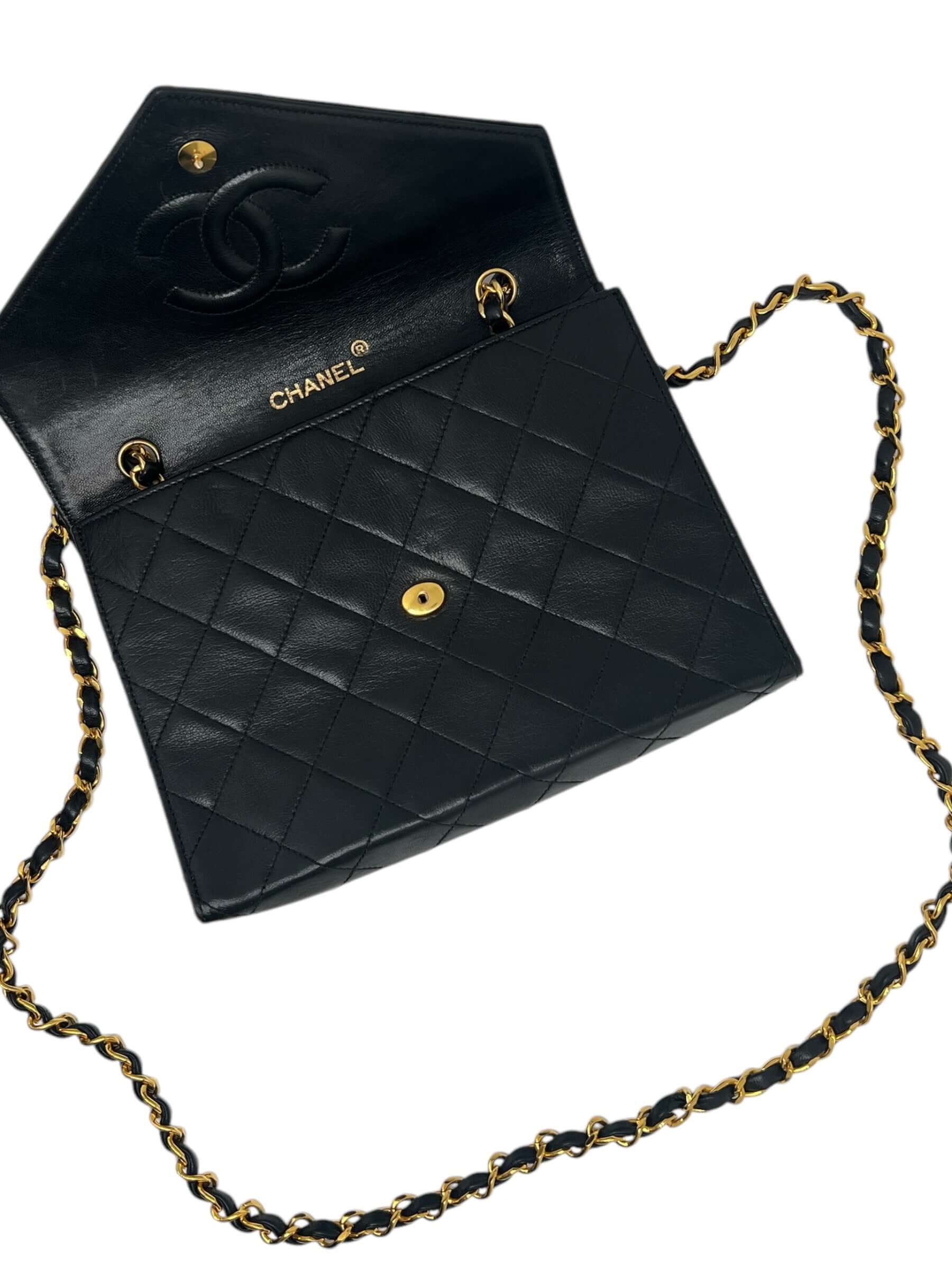 Chanel - Sac à Rabat logo oversize cc cuir