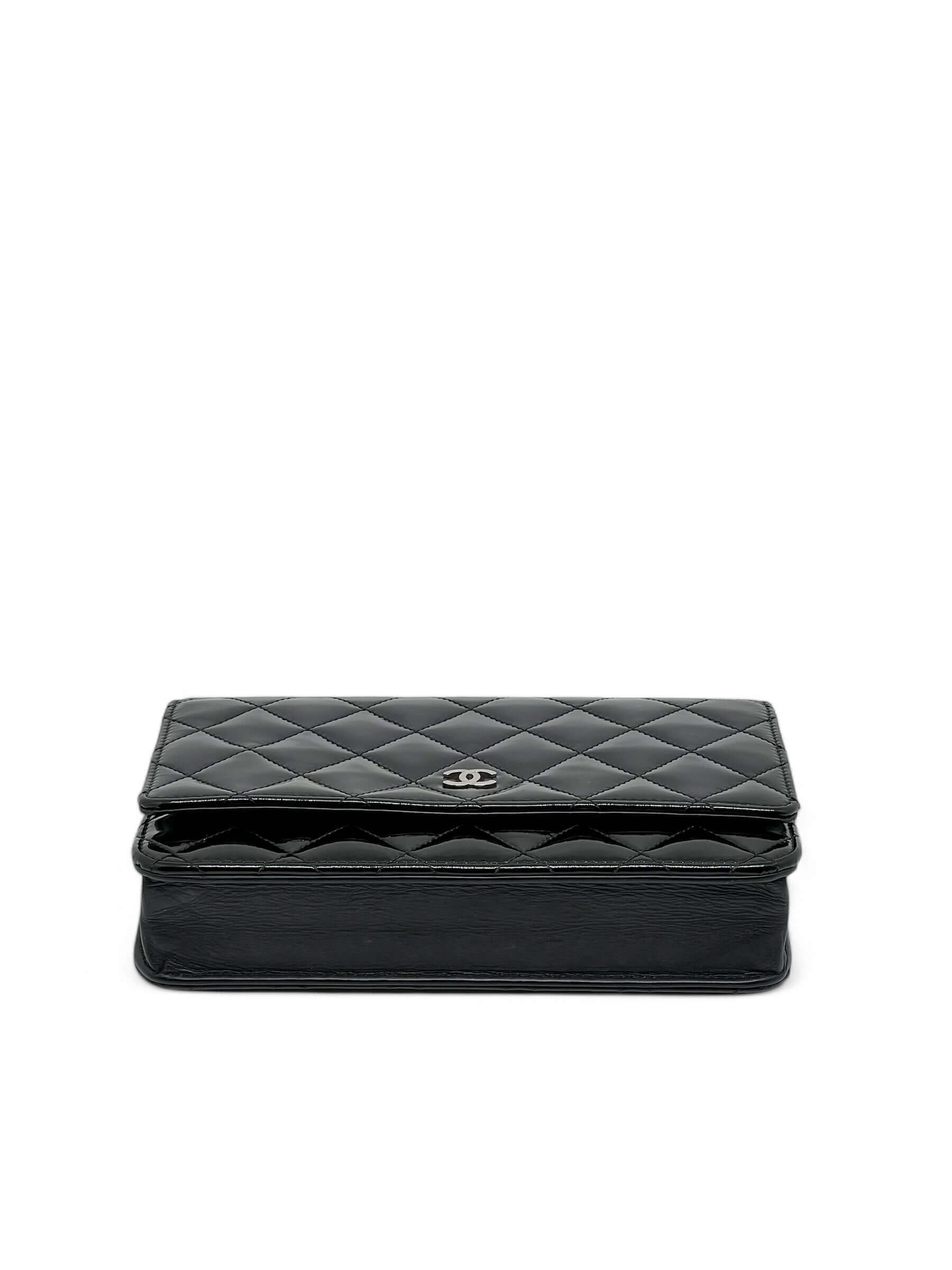 Chanel - Sac Wallet on chain en cuir vernis