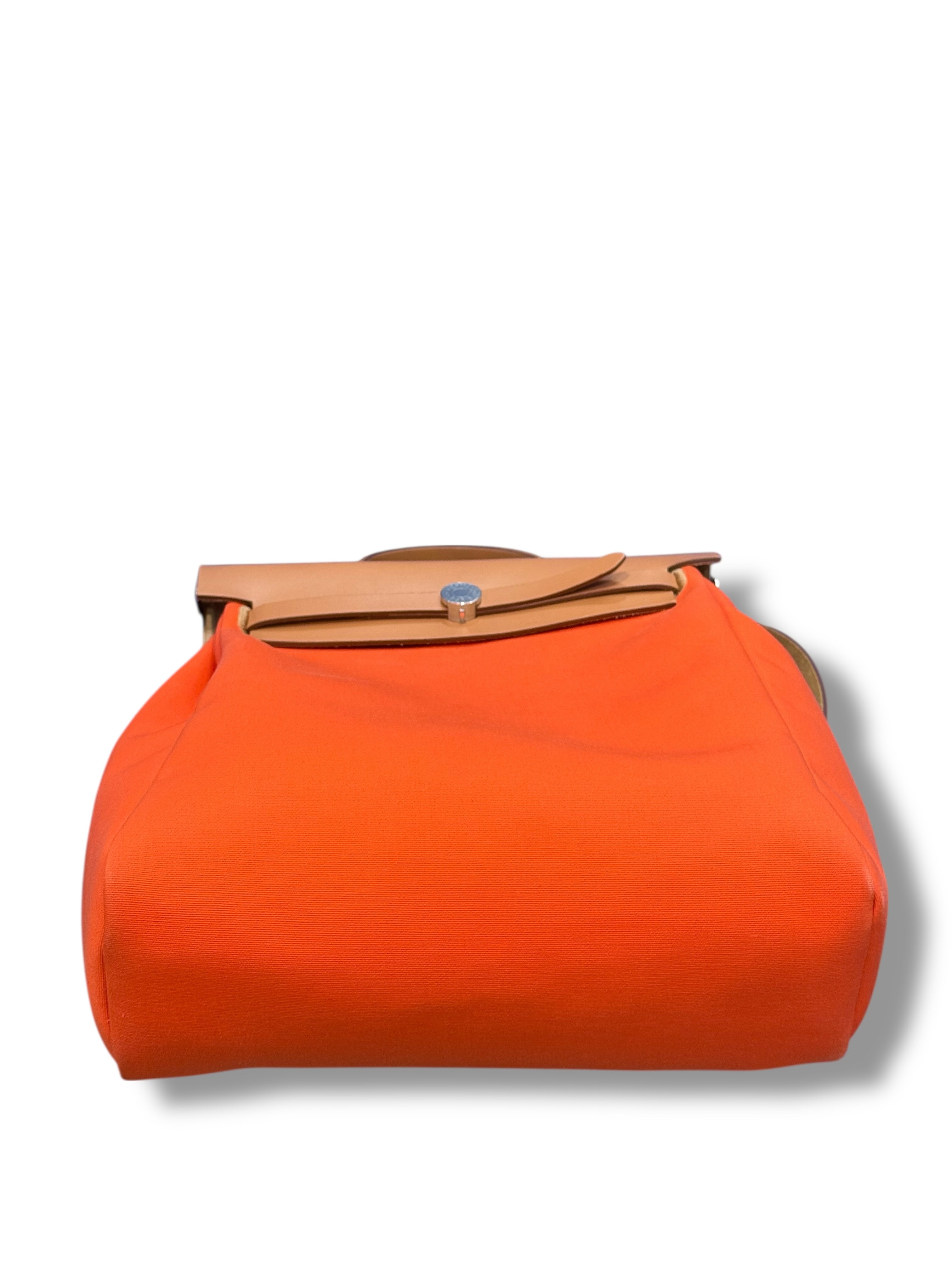 Hermès - Sac Herbag à dos orange et gold