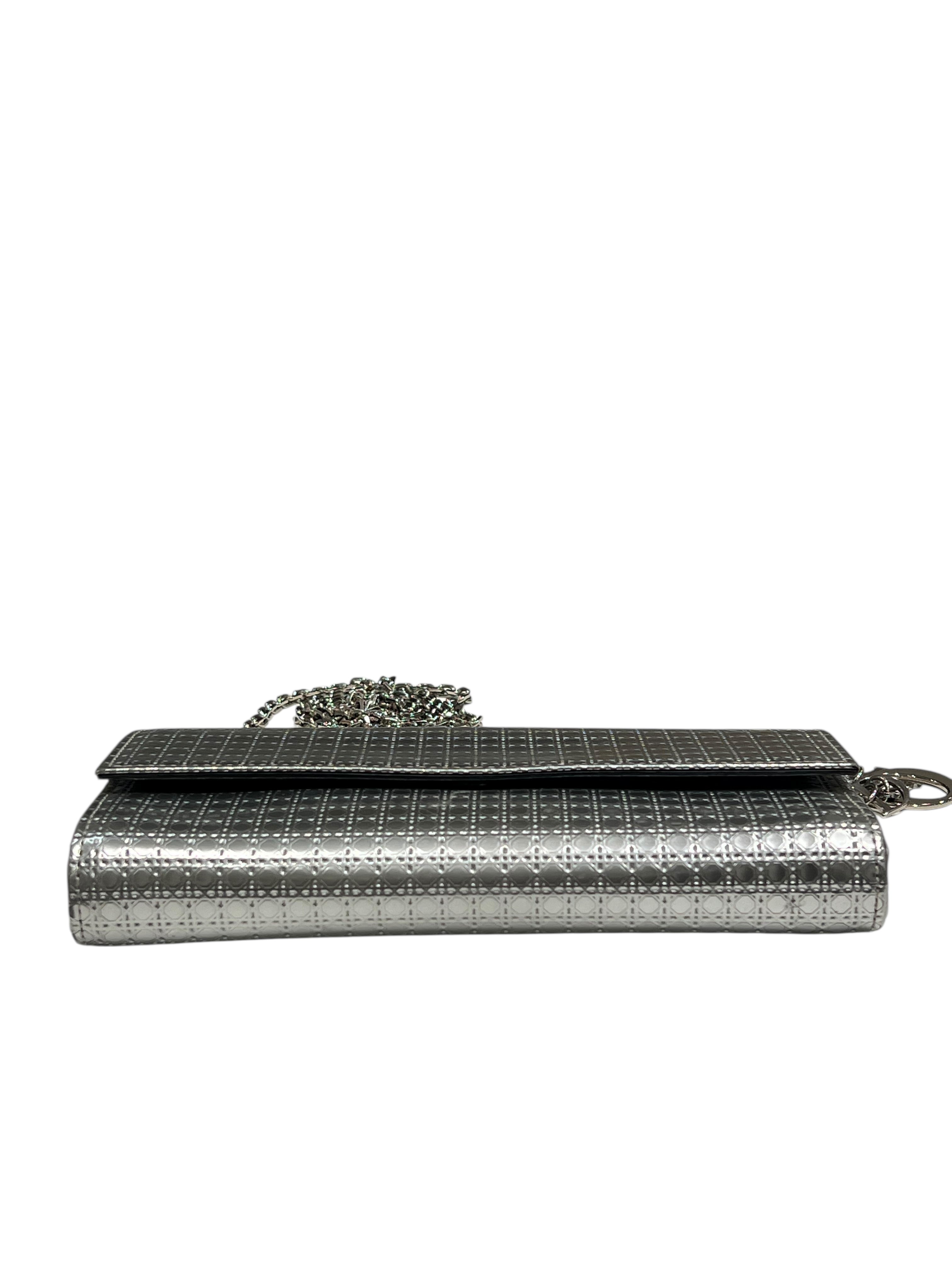 Dior - Sac wallet on chain microcannage argenté