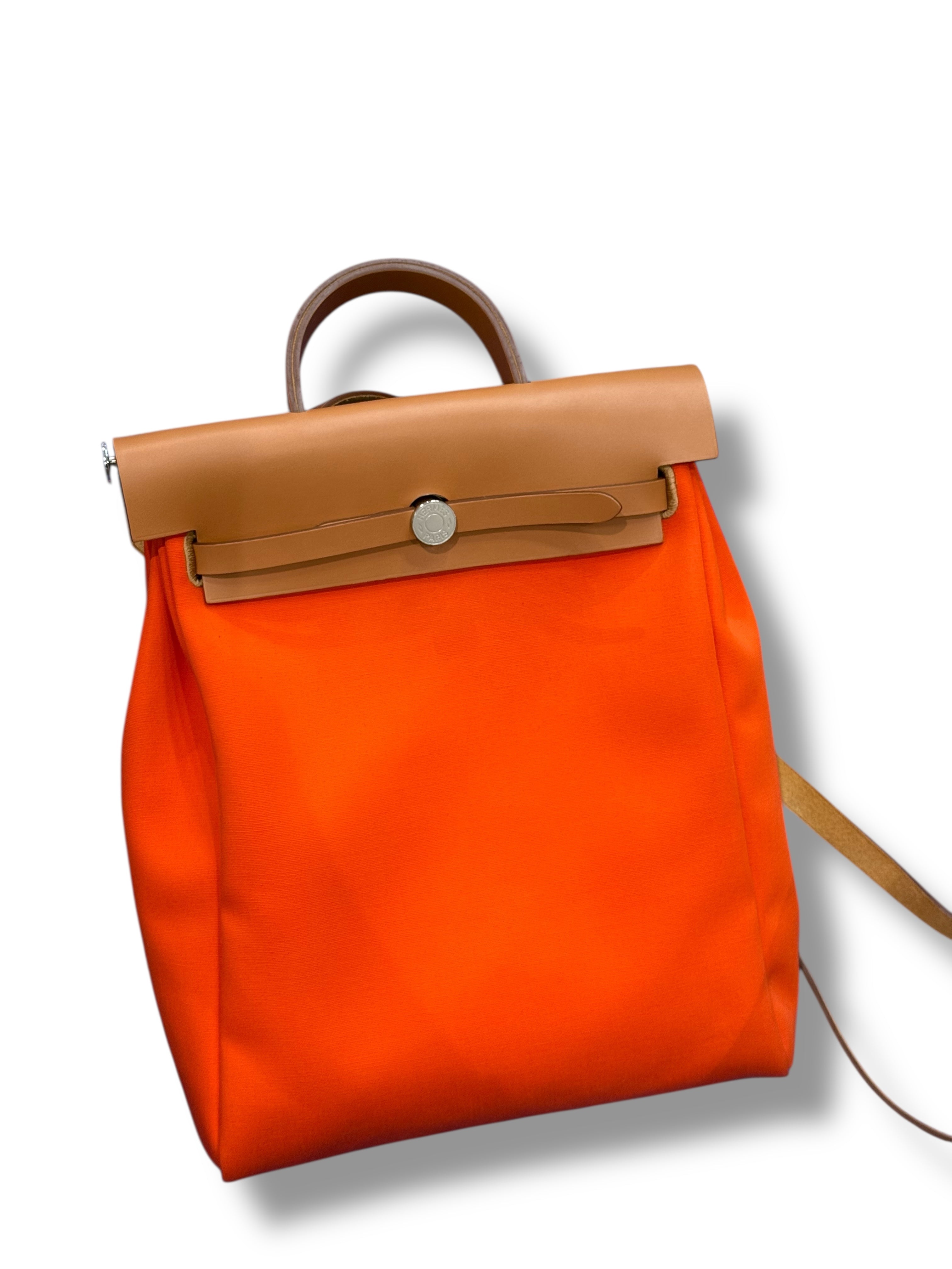 Hermès - Sac Herbag à dos orange et gold