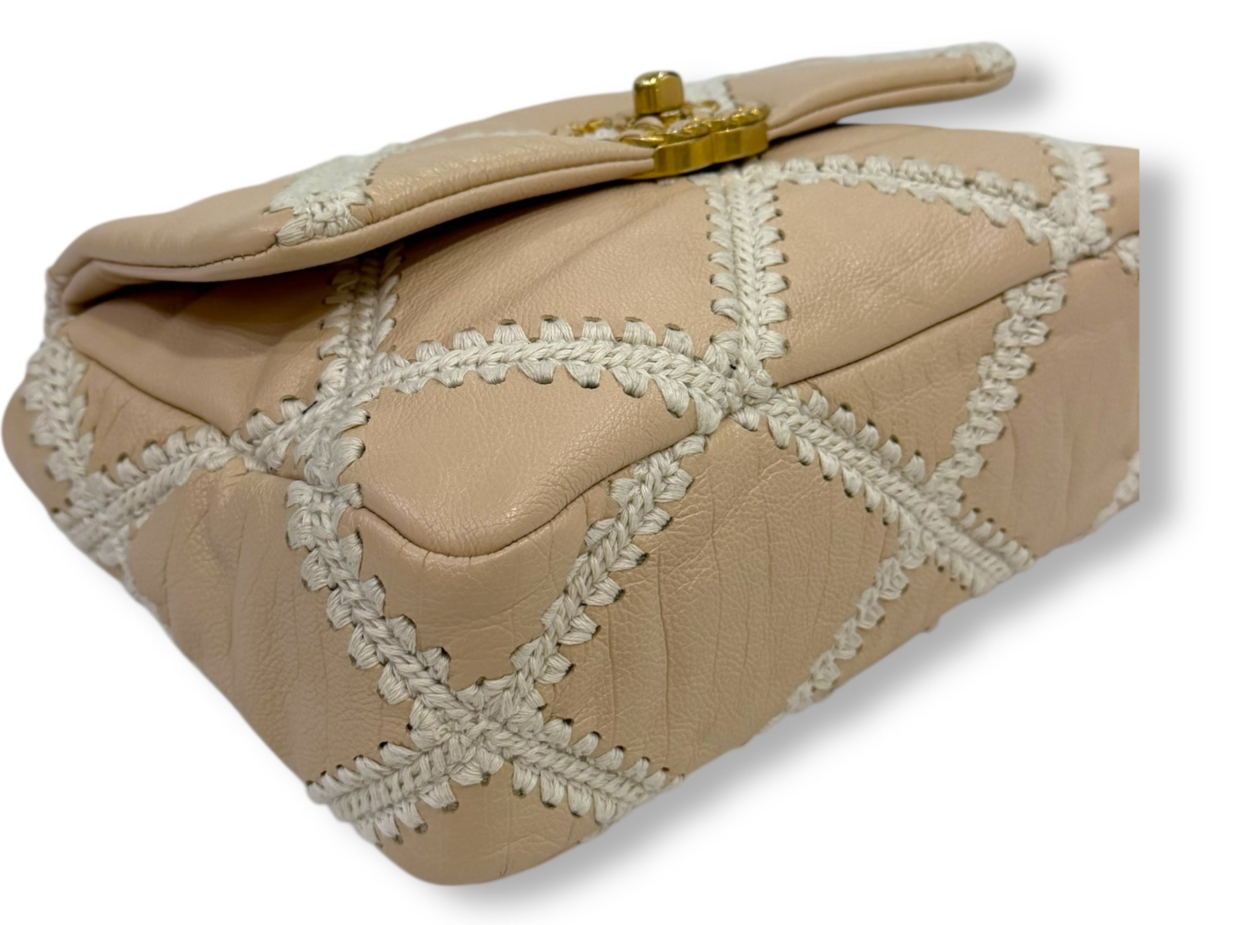 Chanel - Tasche 19 limitierte Auflage klein