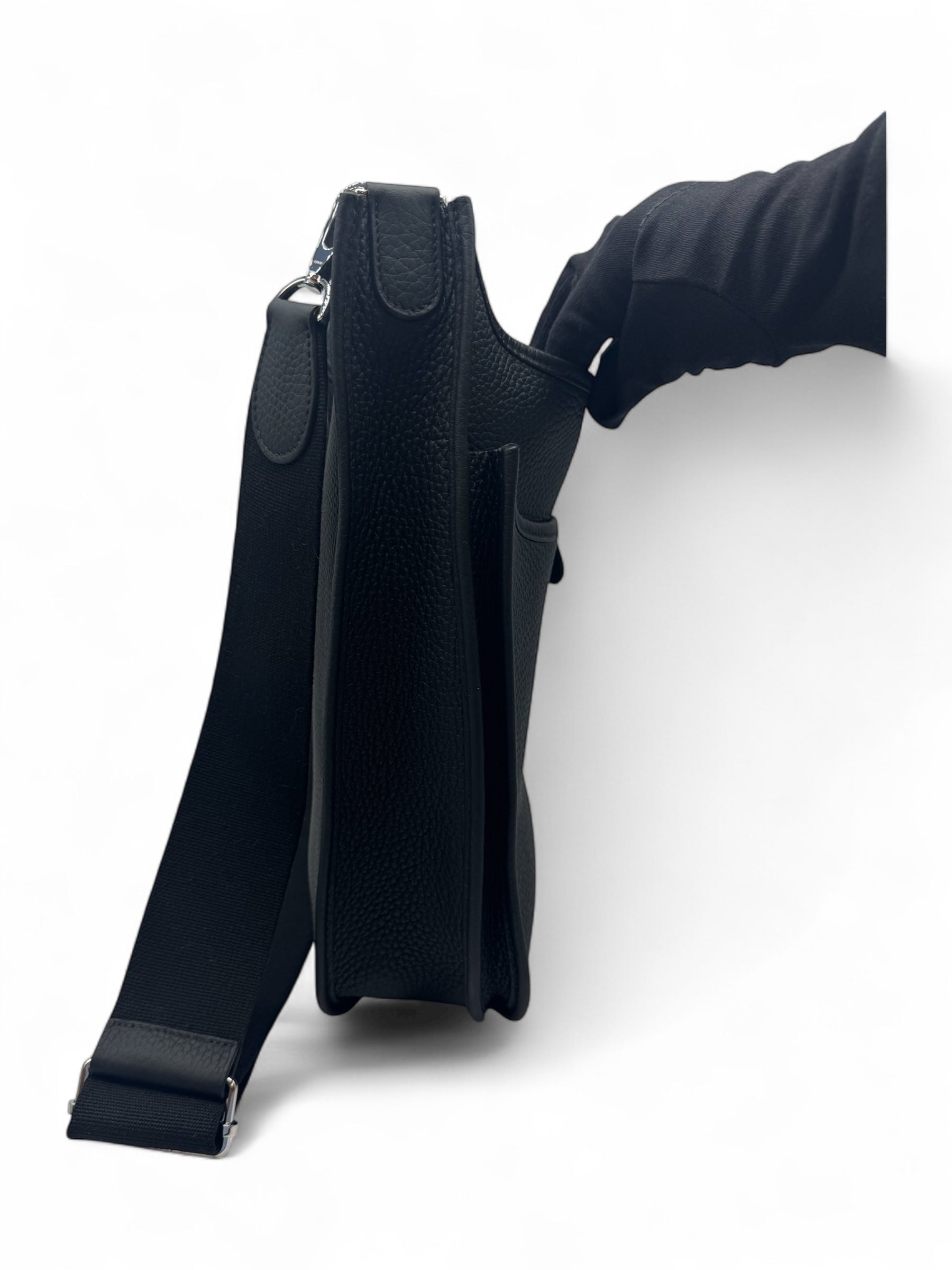 Hermès - Tasche Evelyne Poche III 29 Schwarz