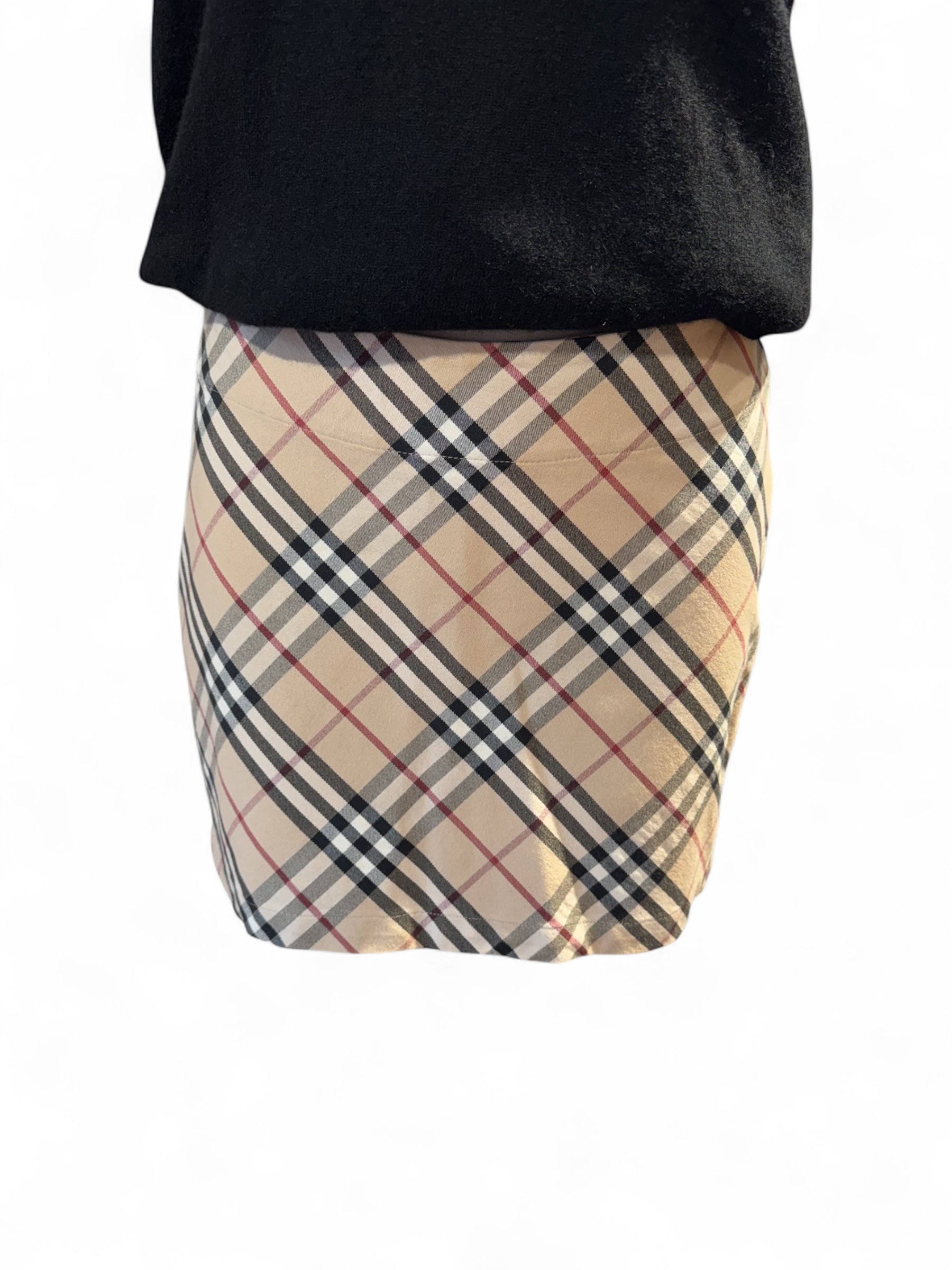 Burberry - Jupe Motif tartan T38