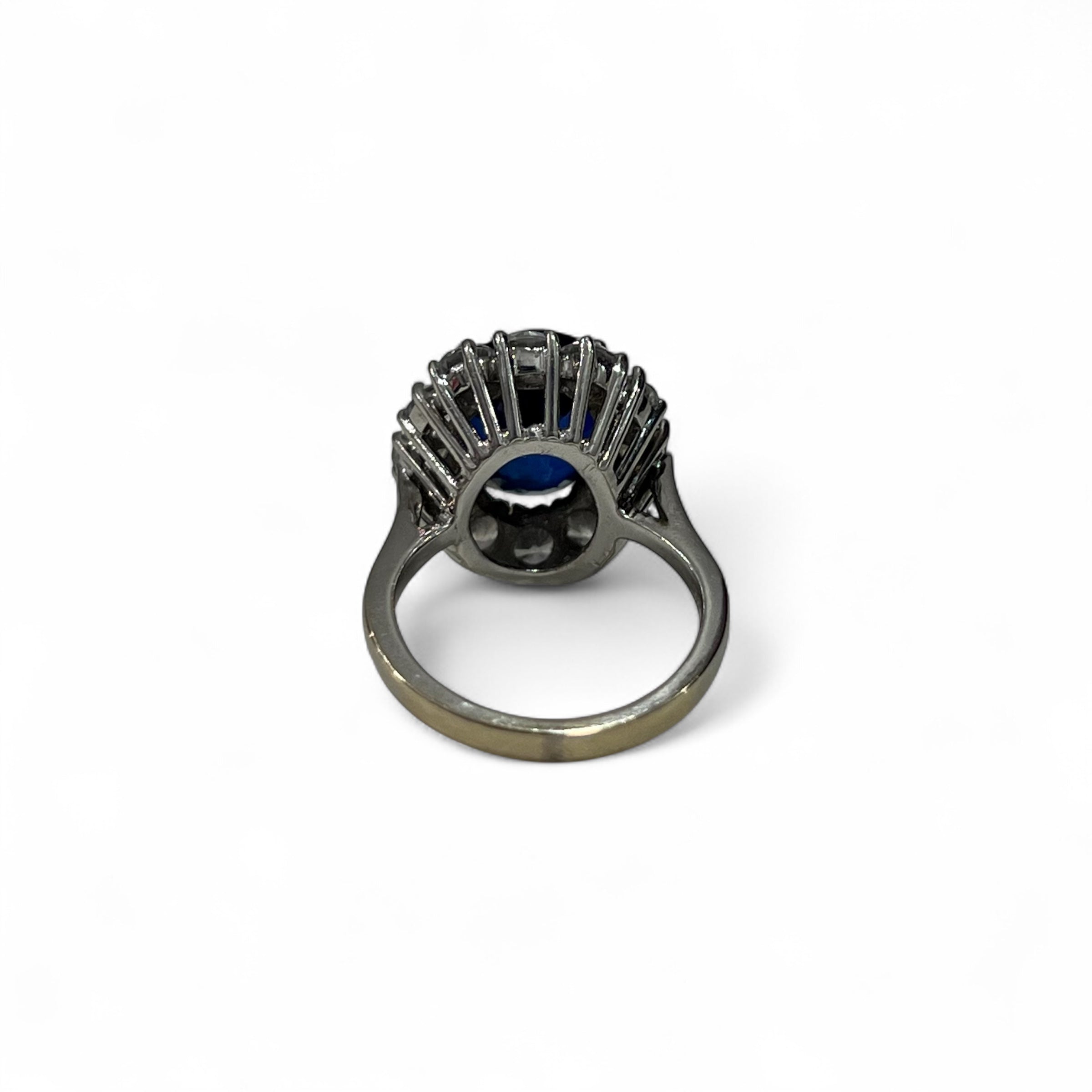 Burma - Bague en or gris T.52