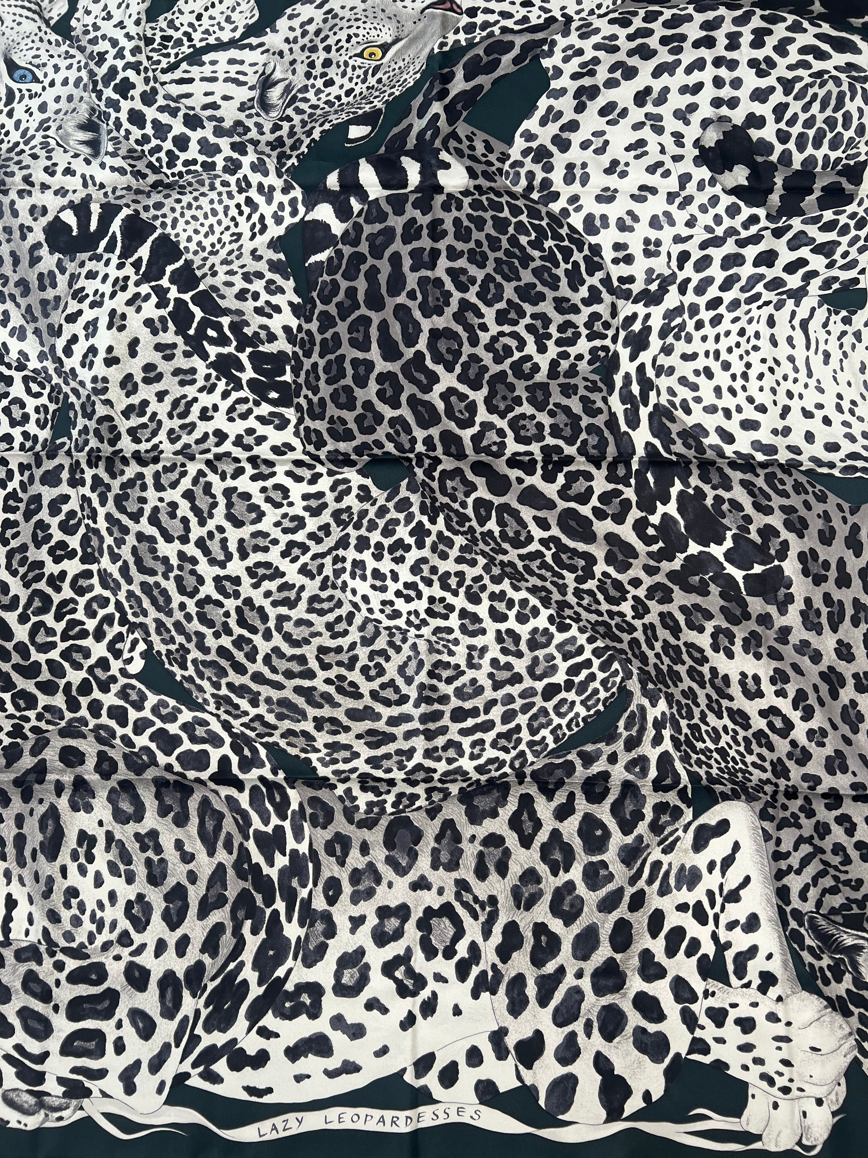 Hermès - Carré 90 « Lazy Leopardesses »