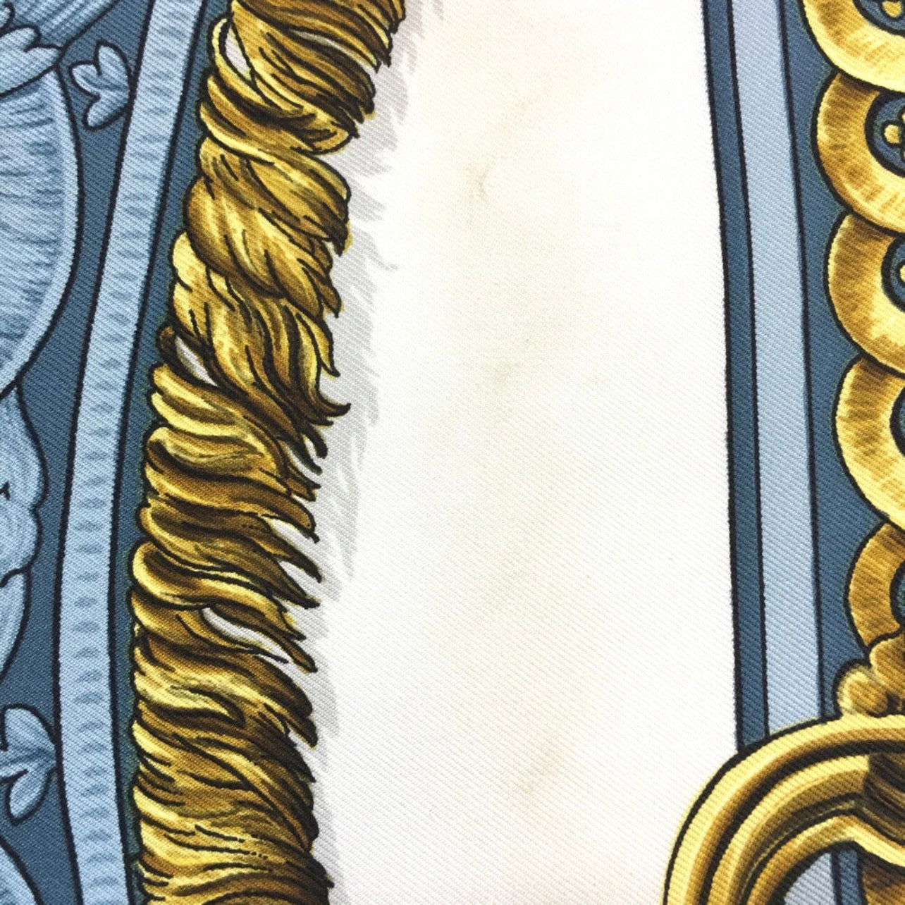 Hermès - Carré 90 « Bride de cour »