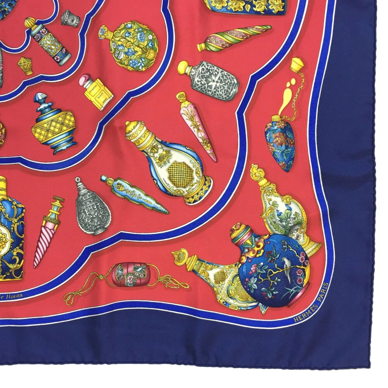 Hermès - Carré 90 « Qu’importe le flacon »