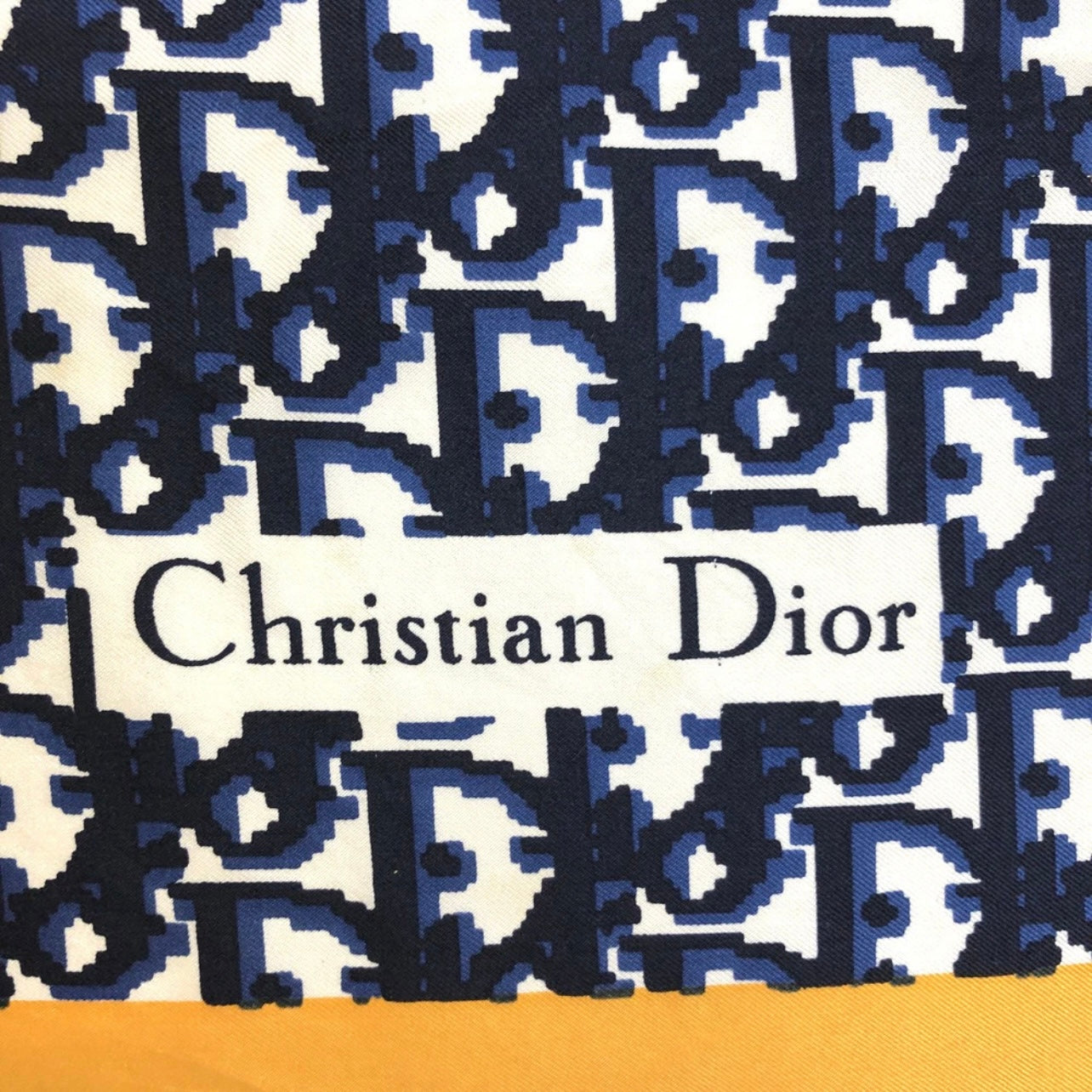 Christian Dior - Carré Dior Oblique
