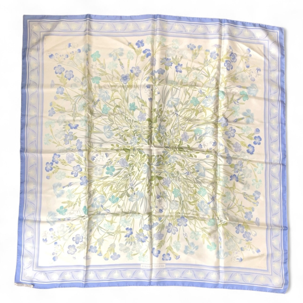 Hermès - Carré 90 « Oeillets sauvages et autres Caryophyllé