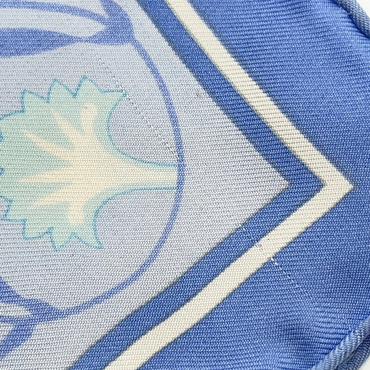 Hermès - Carré 90 « Oeillets sauvages et autres Caryophyllé