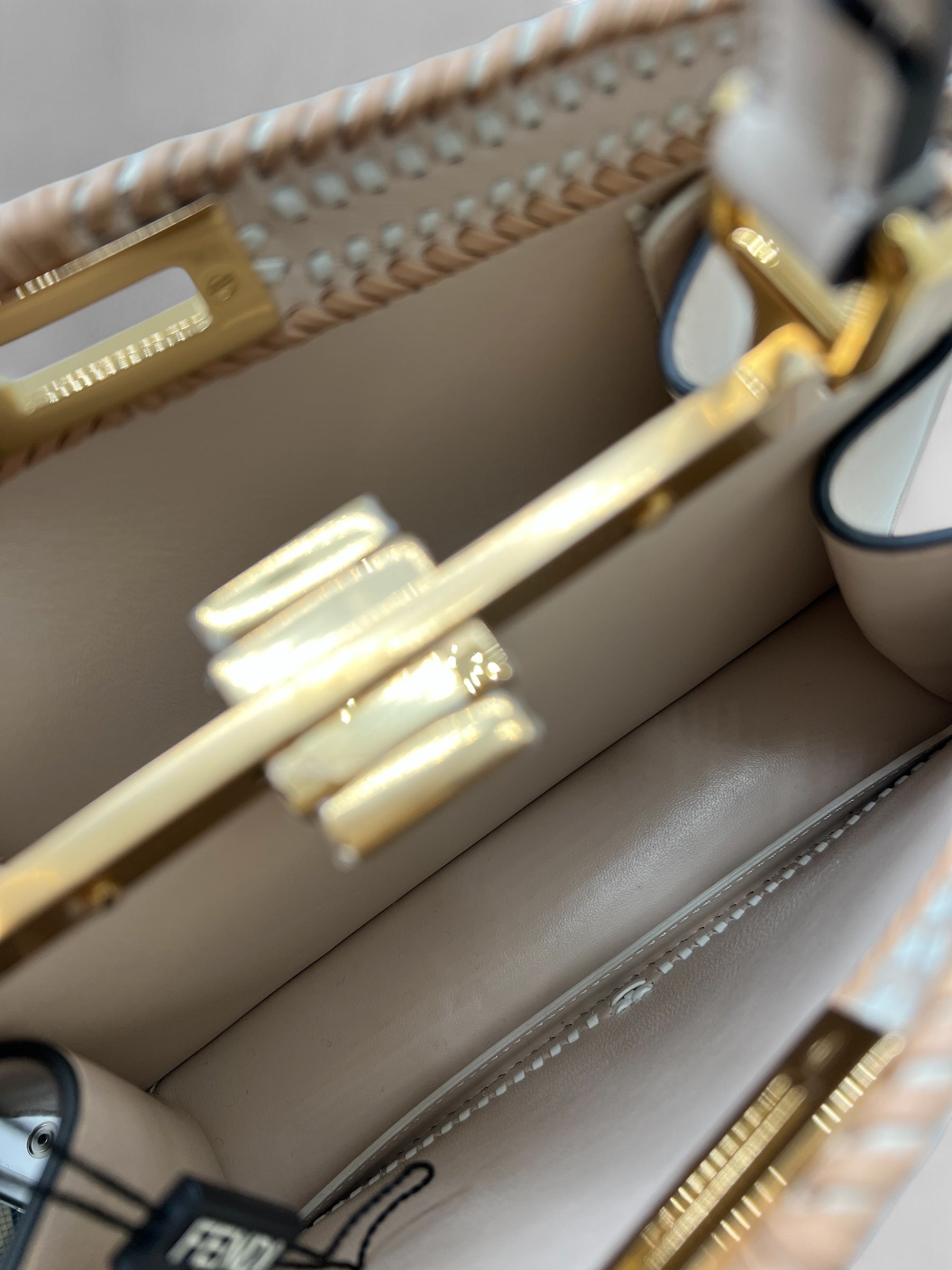 Fendi - Sac I see you Peekaboo