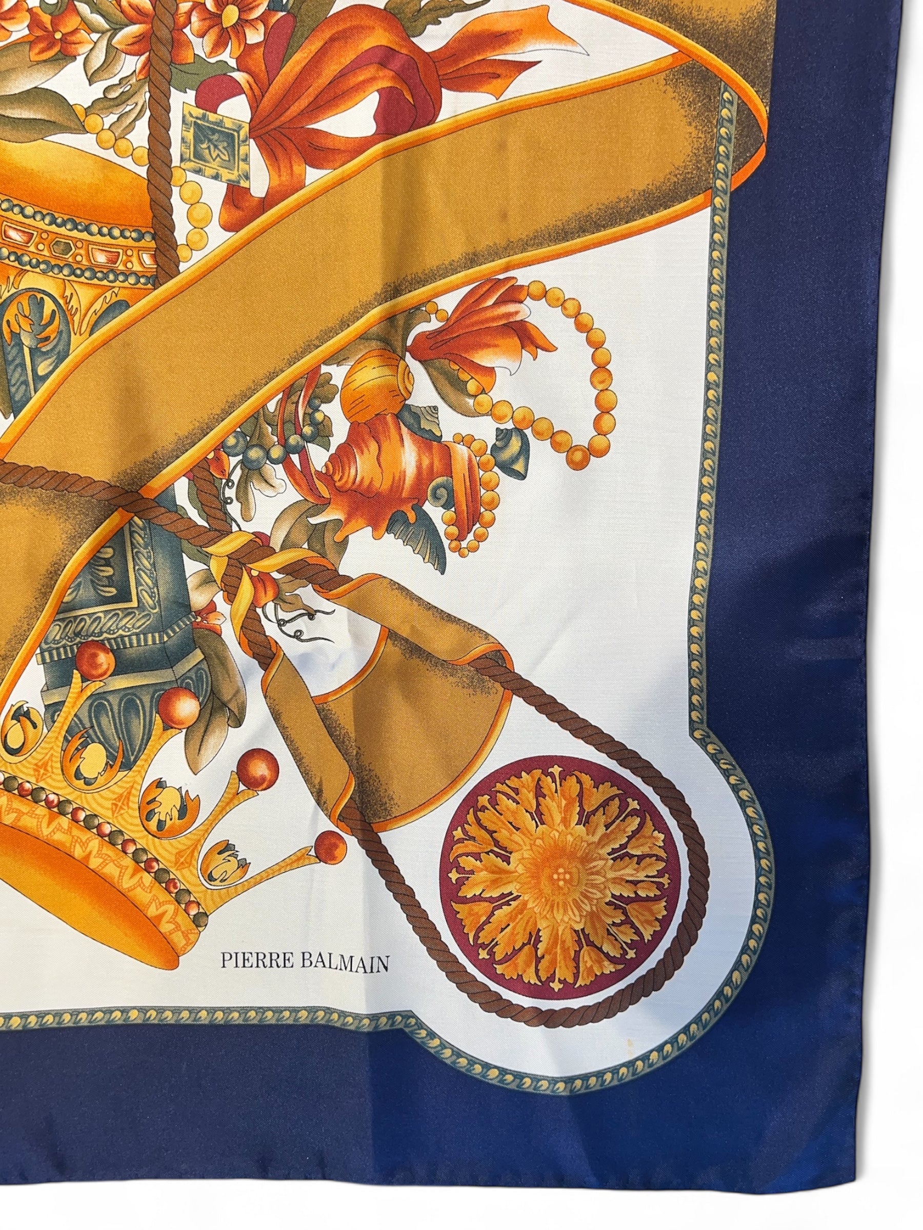 Pierre Balmain - carré en soie