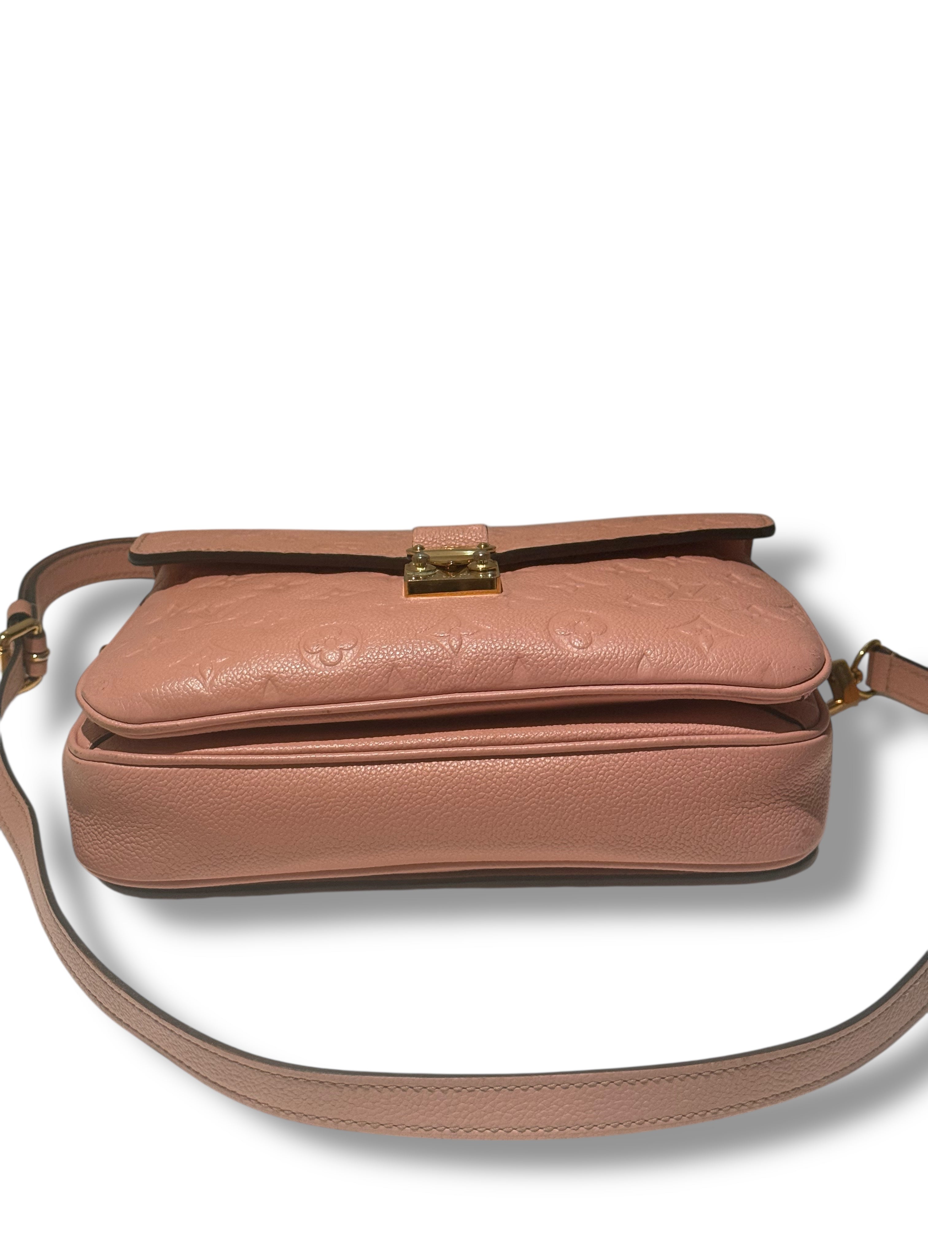 Louis Vuitton - Sac Métis empreinte Rose Sakura