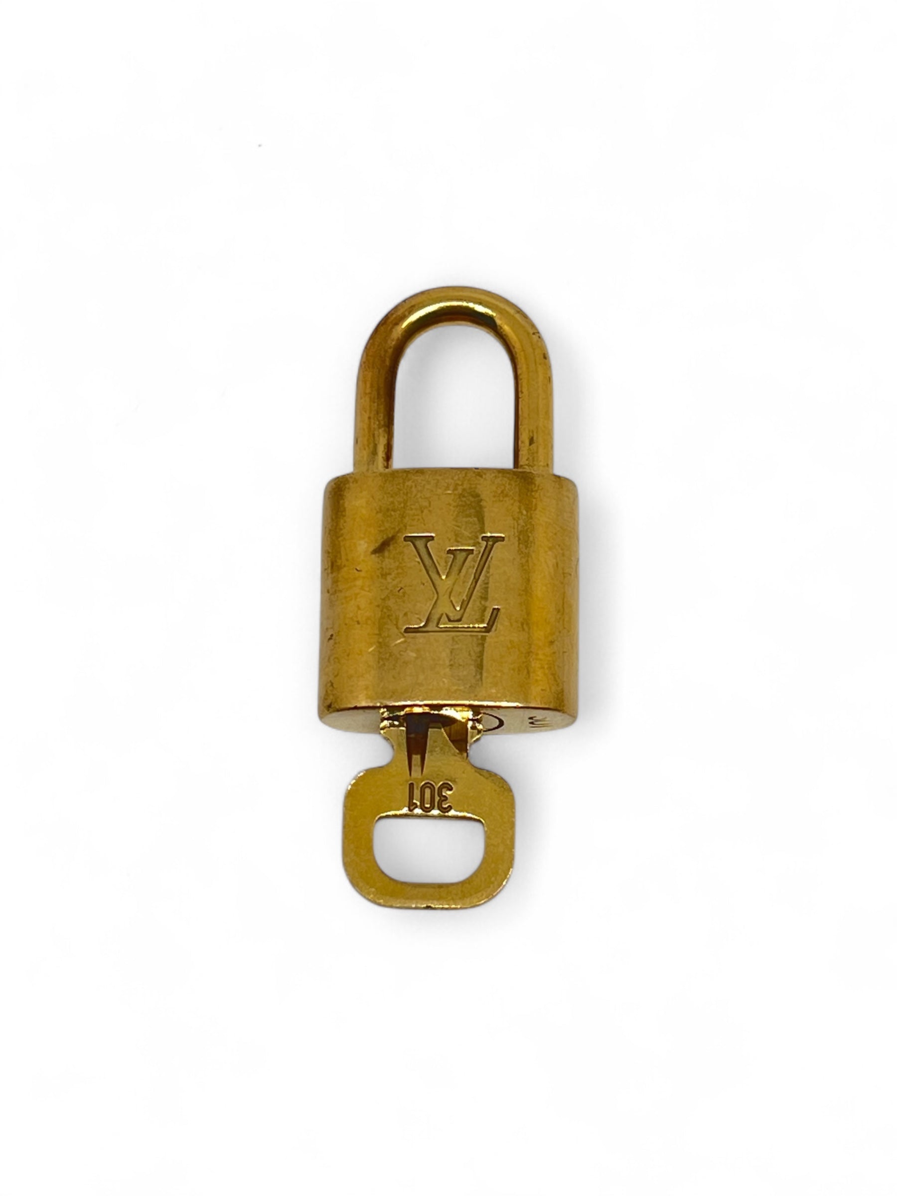 Louis Vuitton - Cadenas LV 301