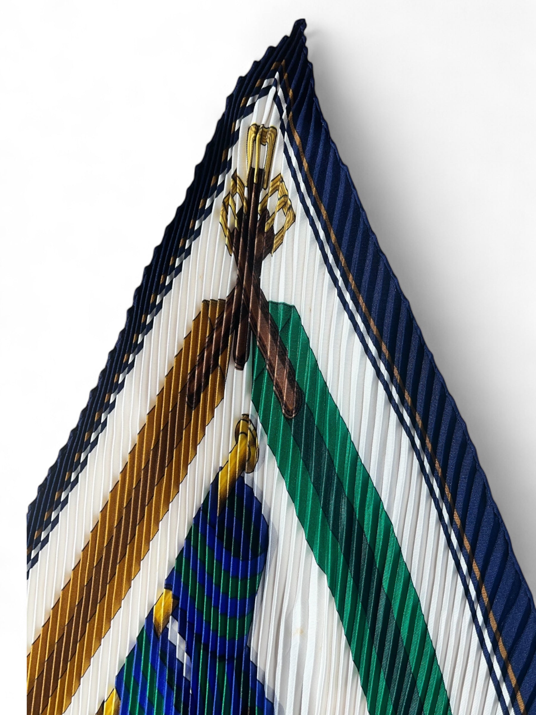 Hermès - Carré plissé « Les Sangles »