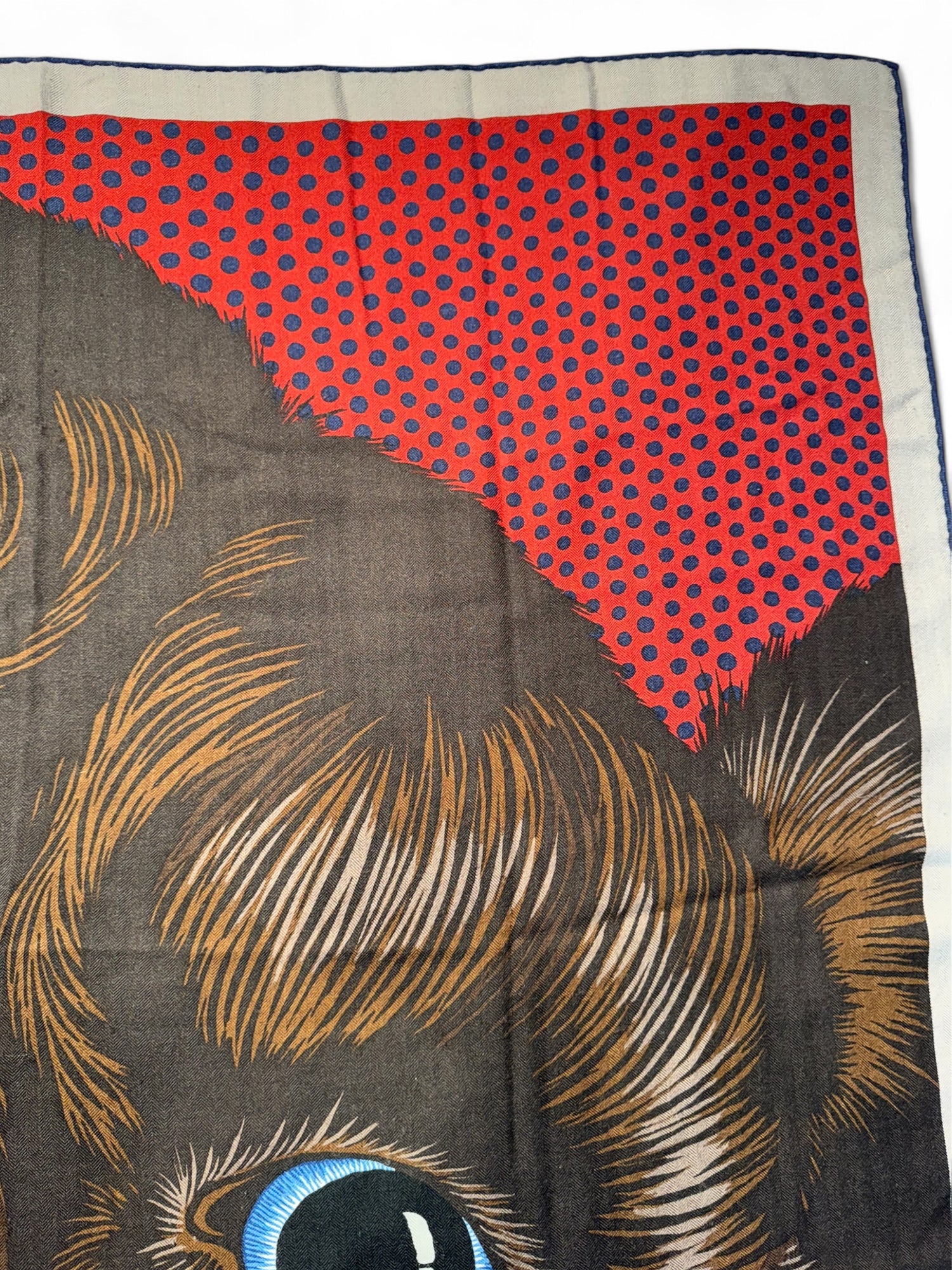 Hermès - Châle motif ours