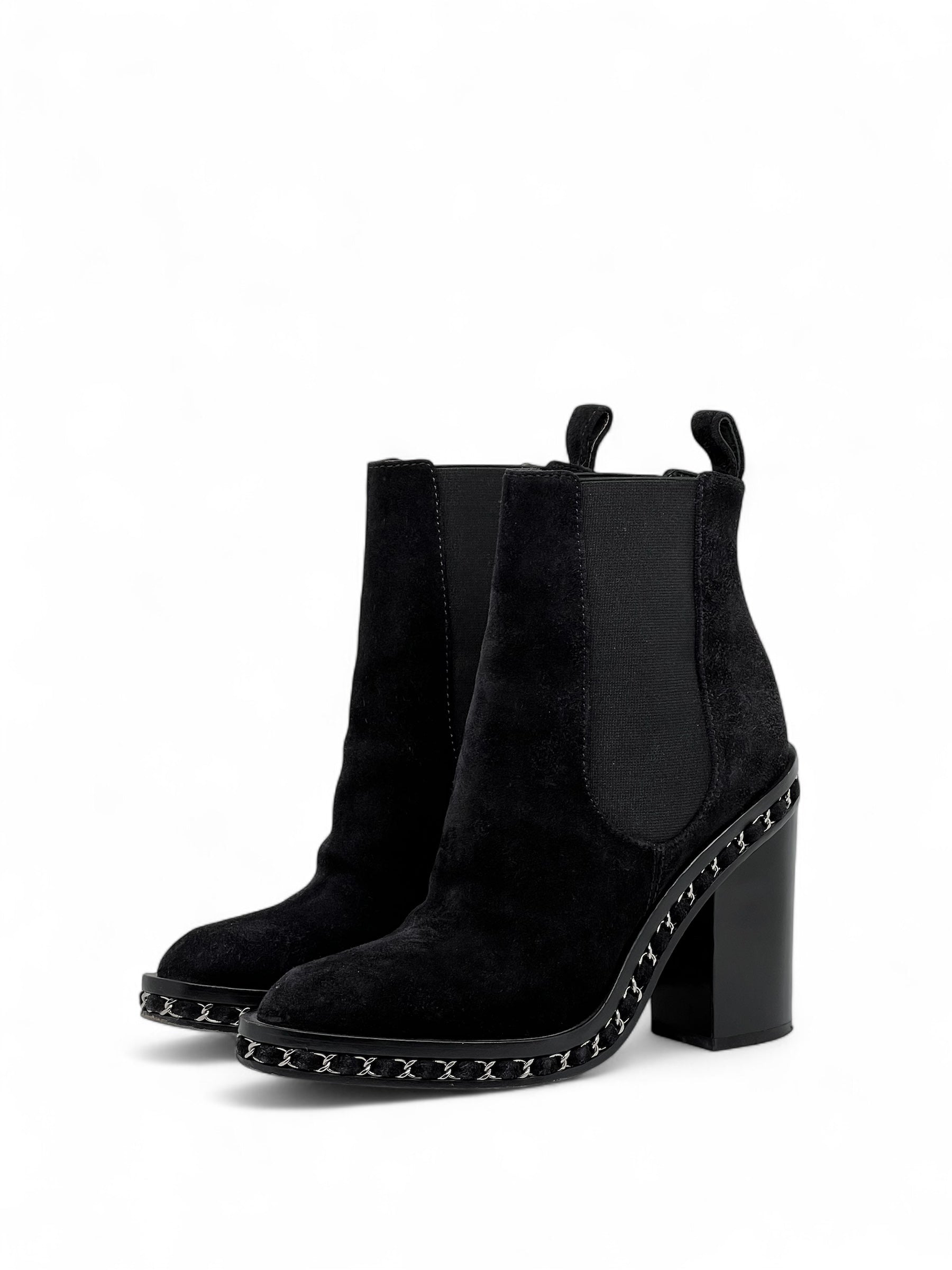 Chanel - Bottines en daim T35