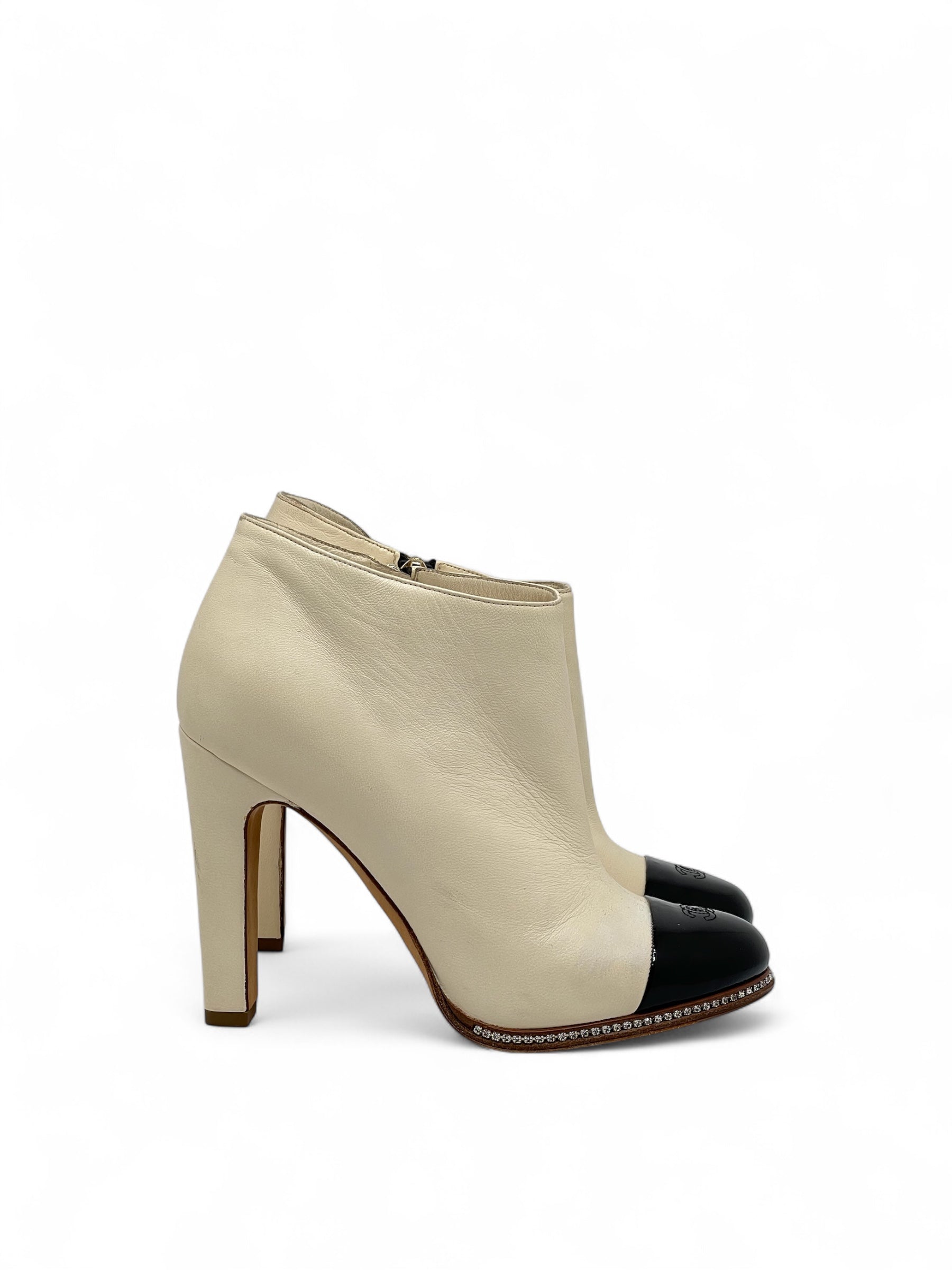 Chanel - Bottines bicolores T35,5C