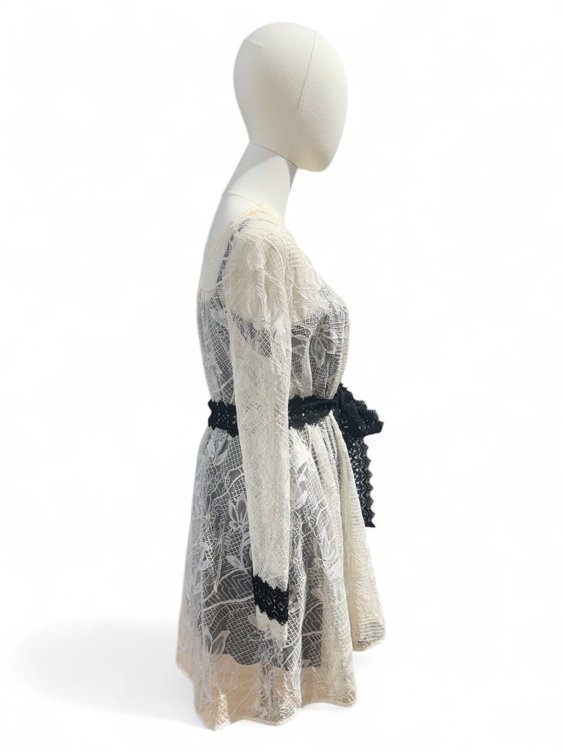 Maje - Robe dentelle noir et blanc T1