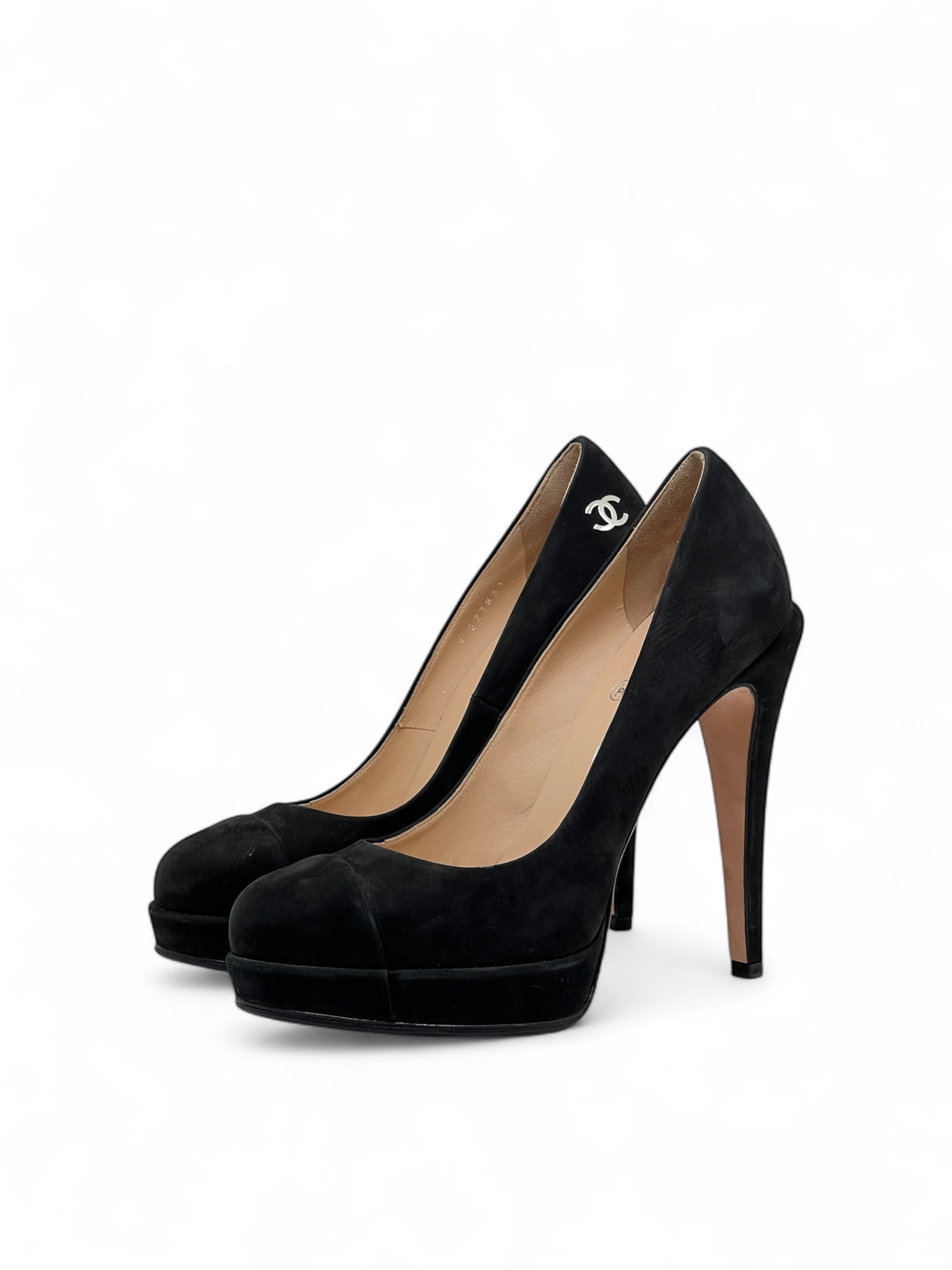 Chanel - Escarpins en daim noir T37,5
