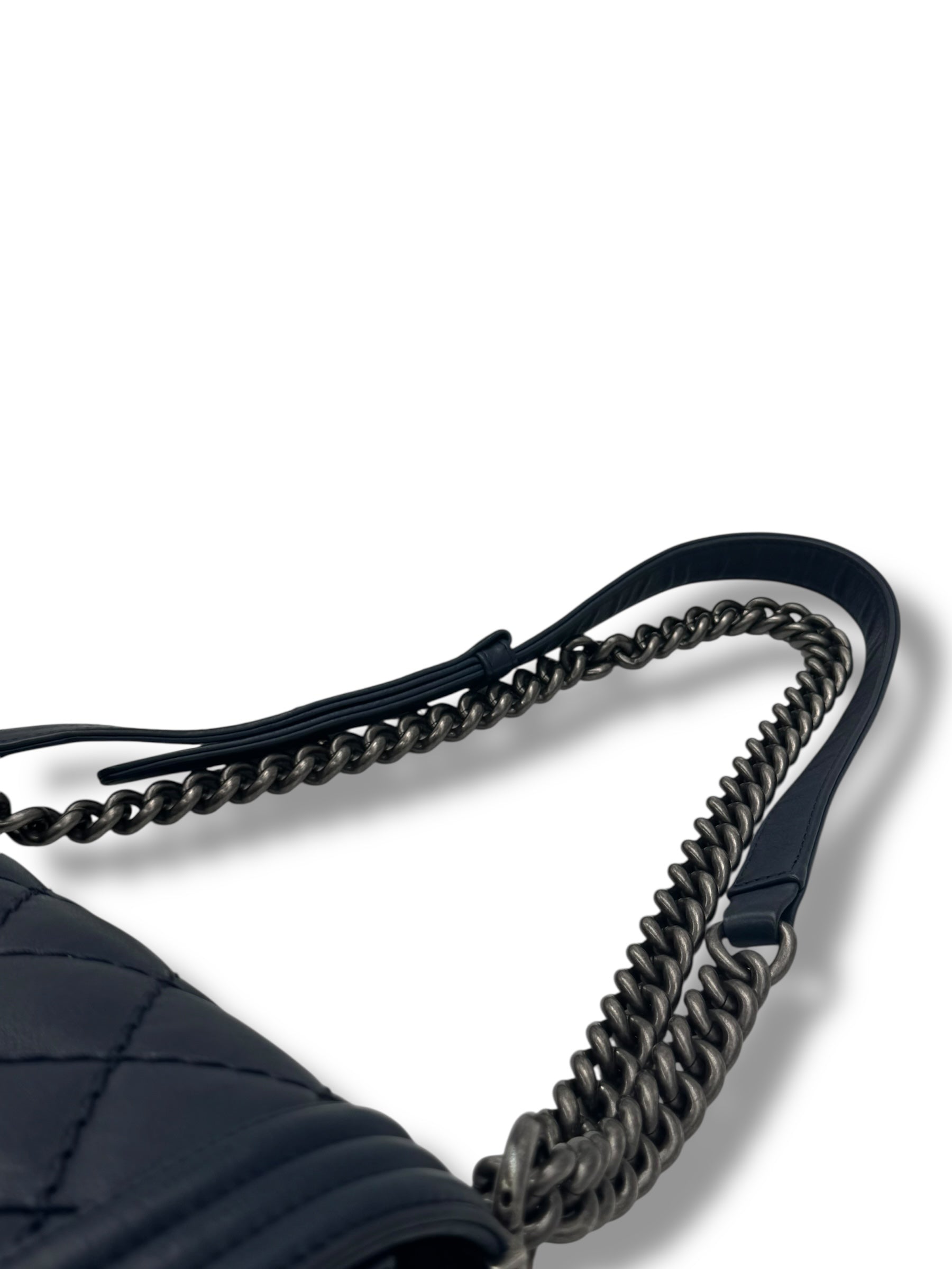 Chanel - Sac boy bleu marine