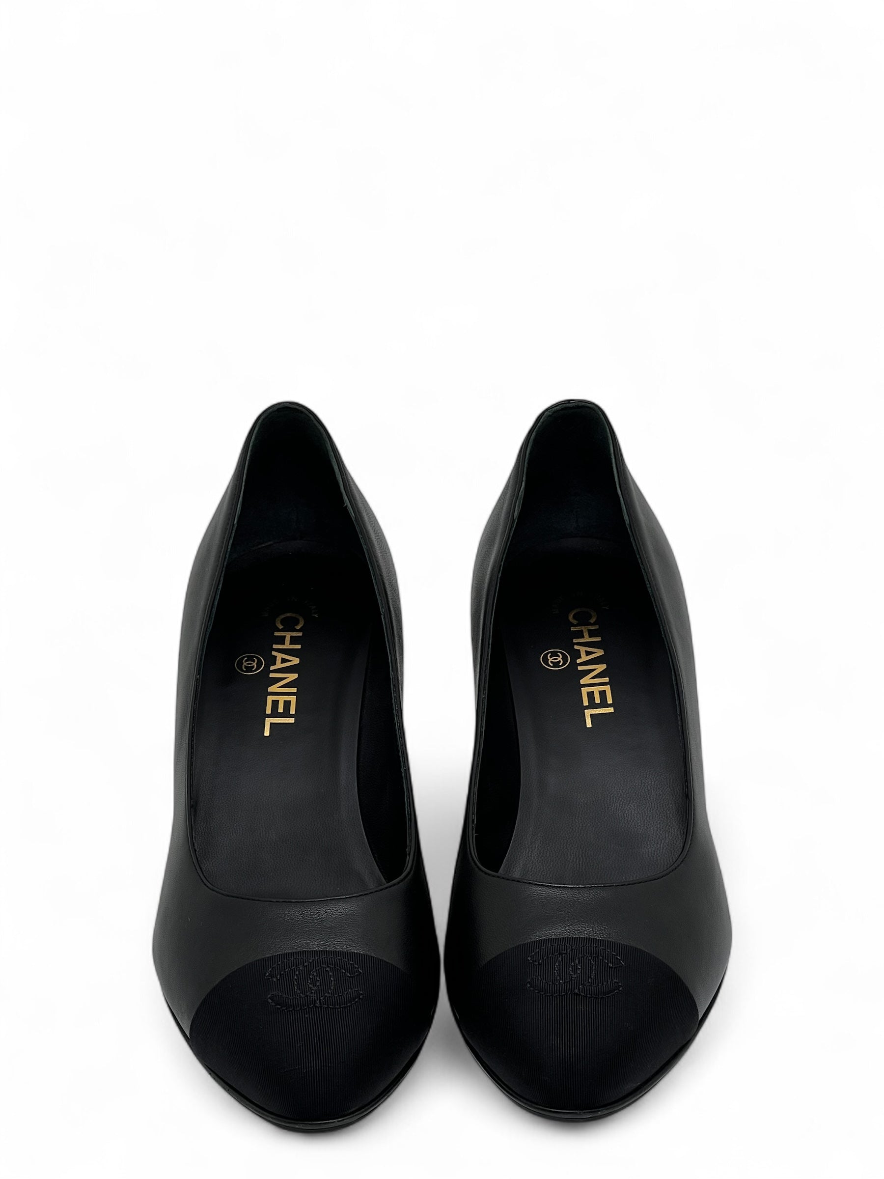 Chanel - Escarpins en cuir T40