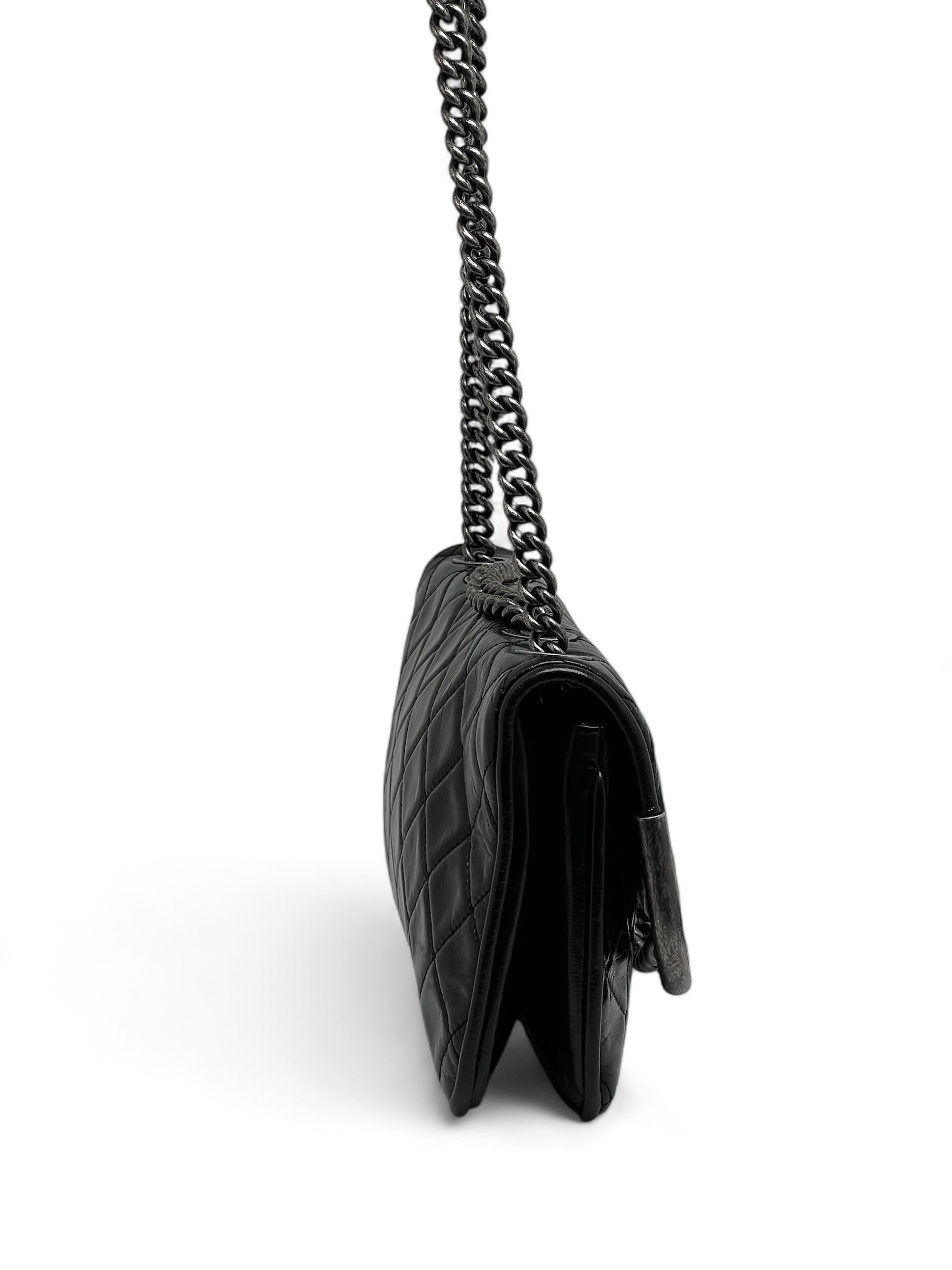 Chanel - Sac avec chaine en bandoulière
