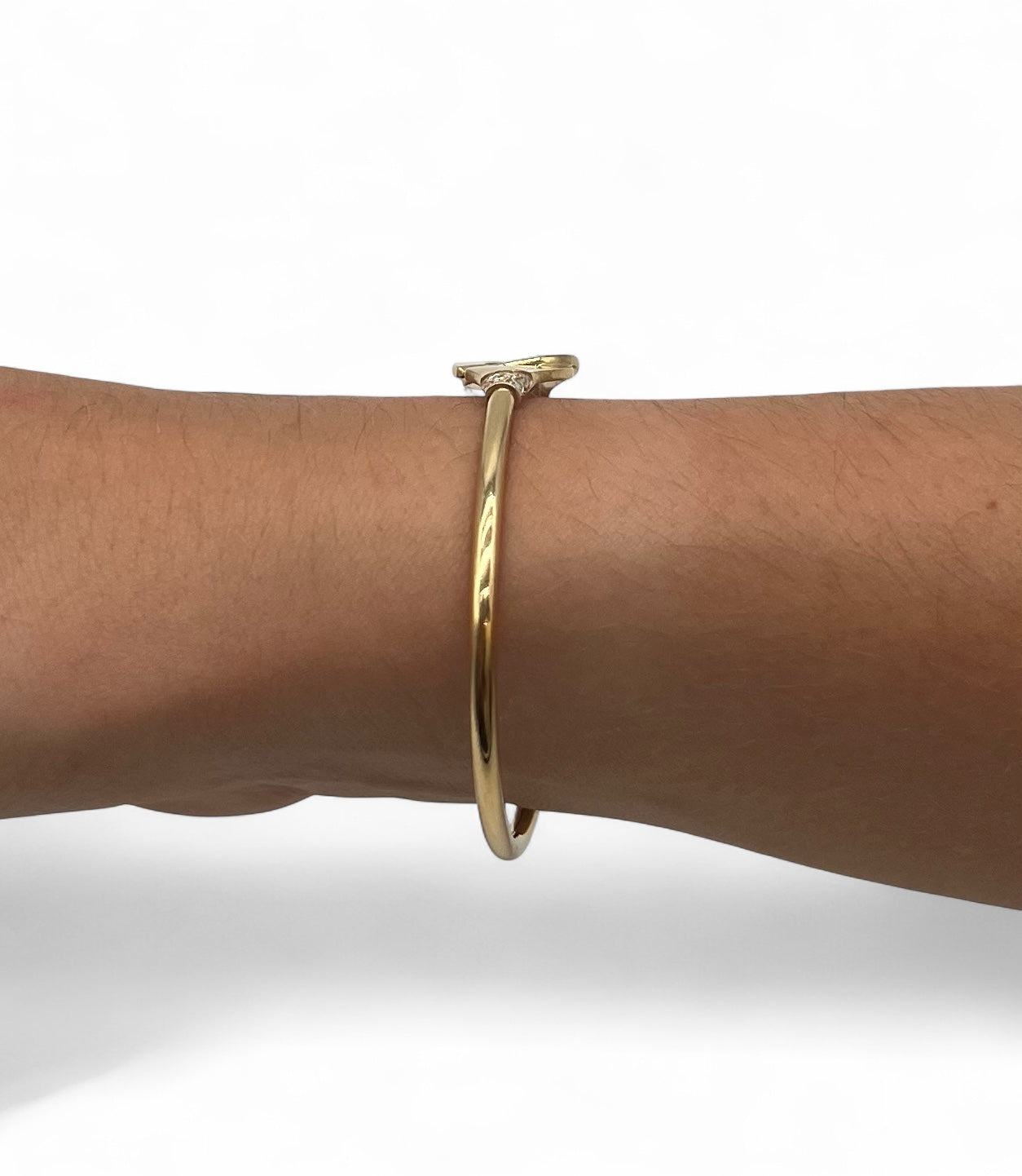 Dinh van - Handschellenarmband aus Gold mit Pavé-Besatz T15