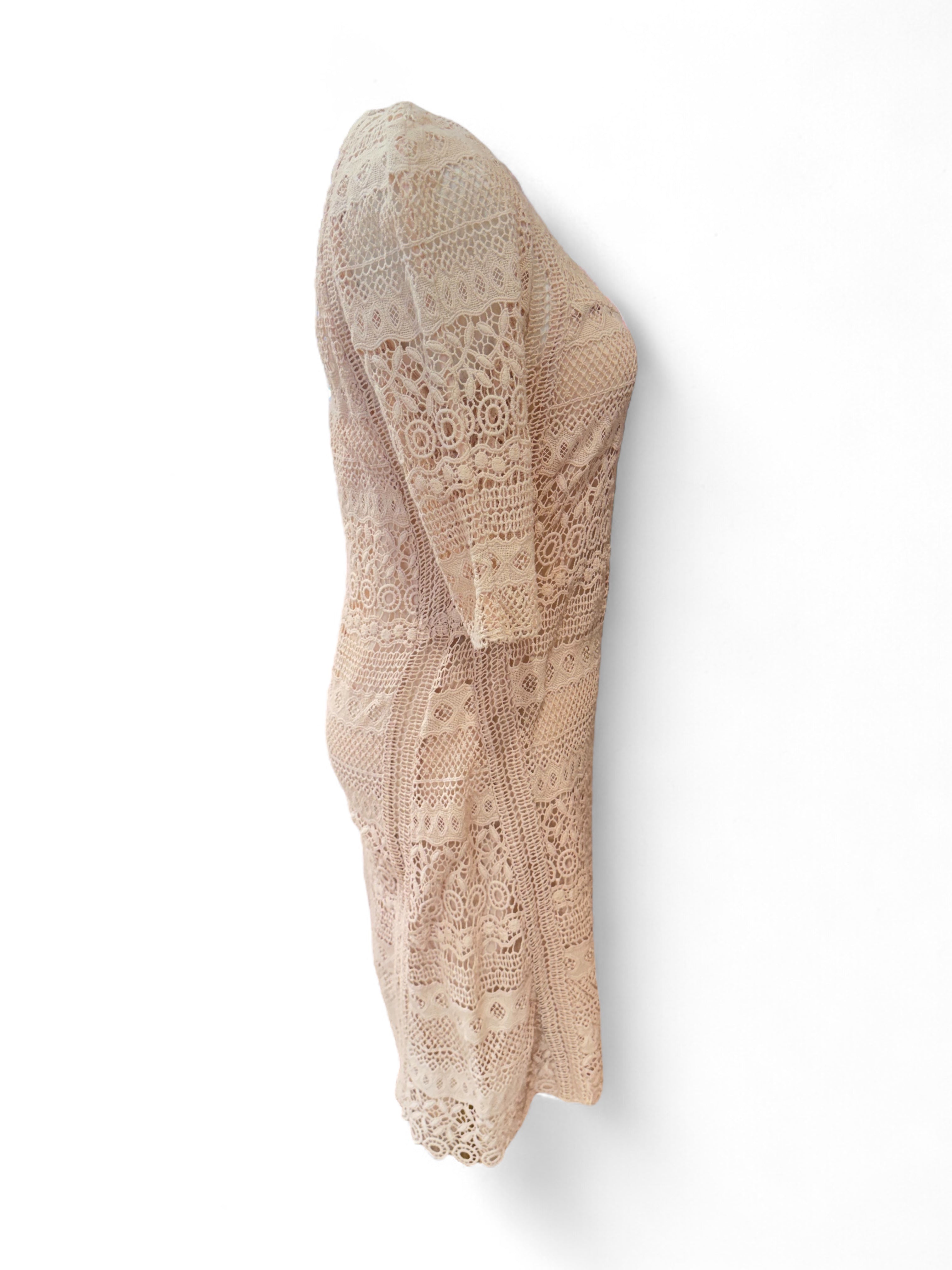 Maje - Robe en dentelle nude T36
