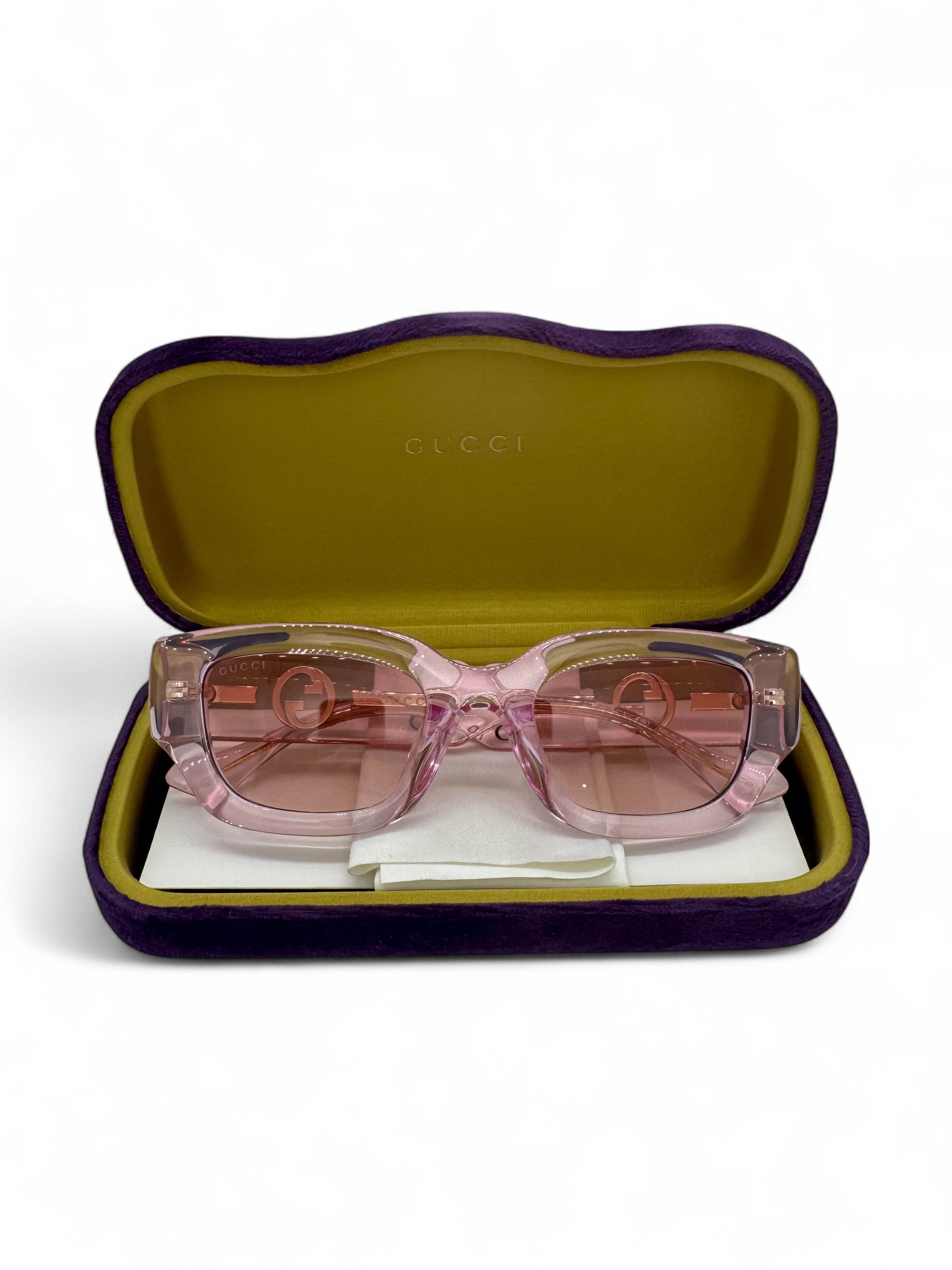 Gucci - Lunettes de soleil rose en transparence