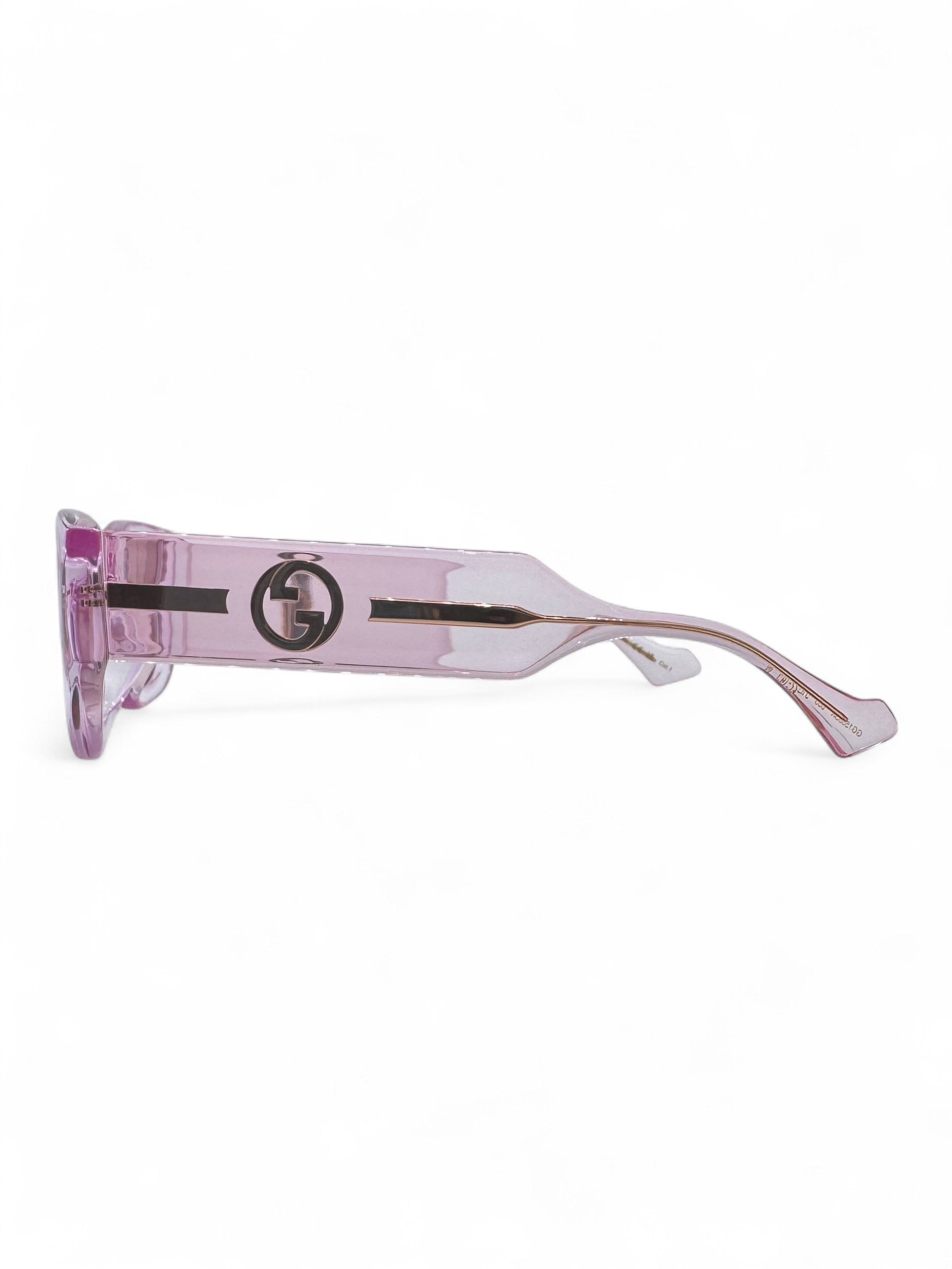 Gucci - Lunettes de soleil rose en transparence