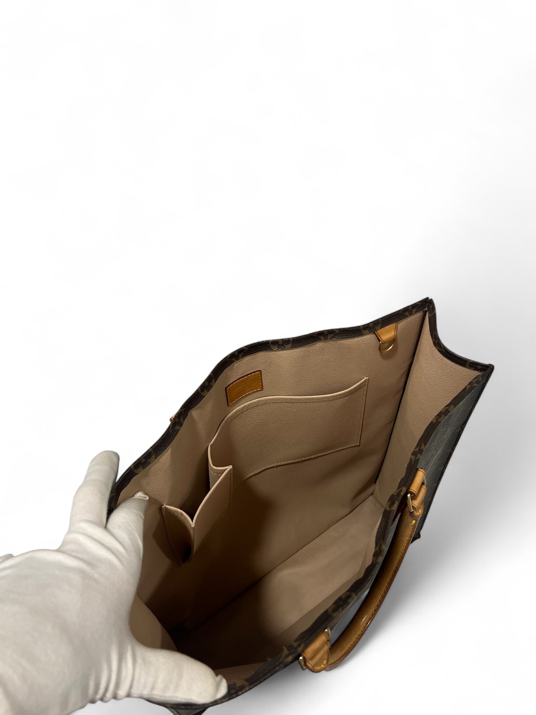 Louis Vuitton - Flacher Tragetaschenbeutel