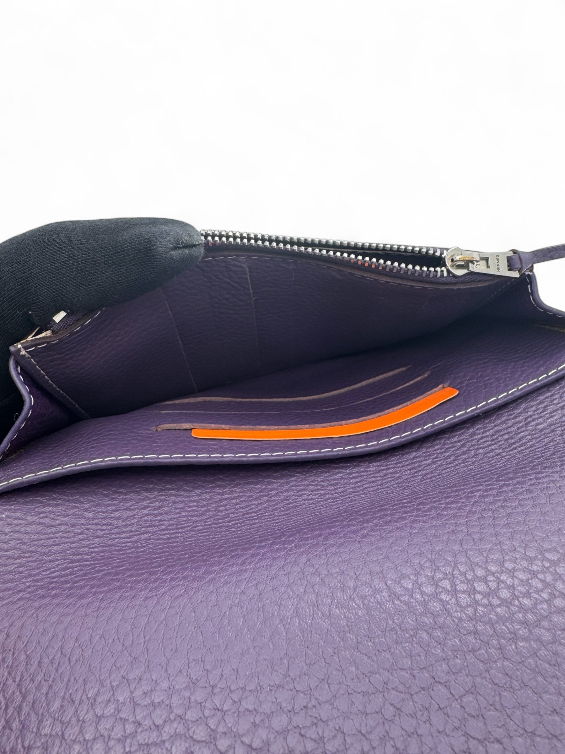 Hermès - Geldbörse aus lila Dogon-Leder