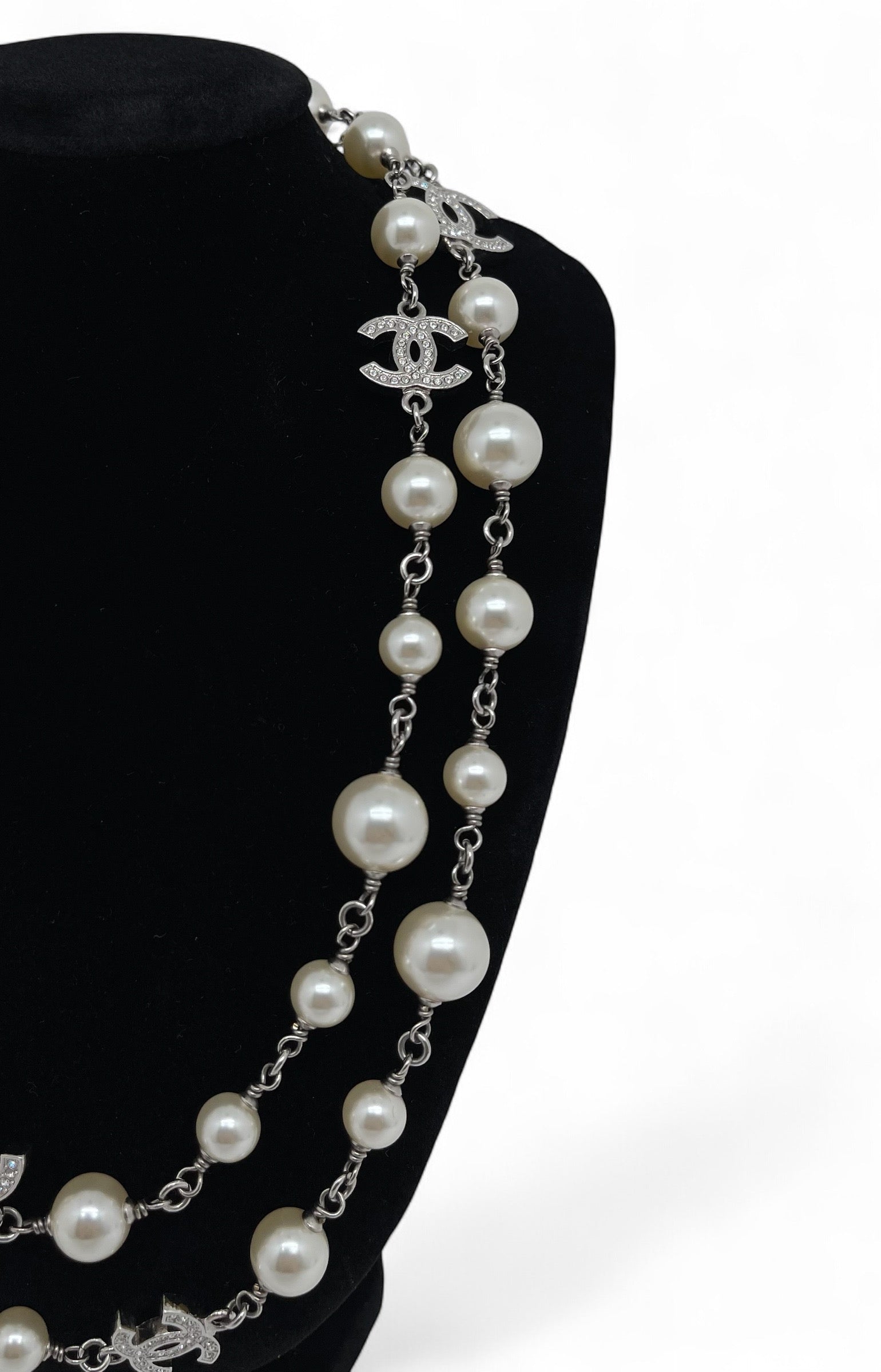 Chanel - Long Necklace with Pearls