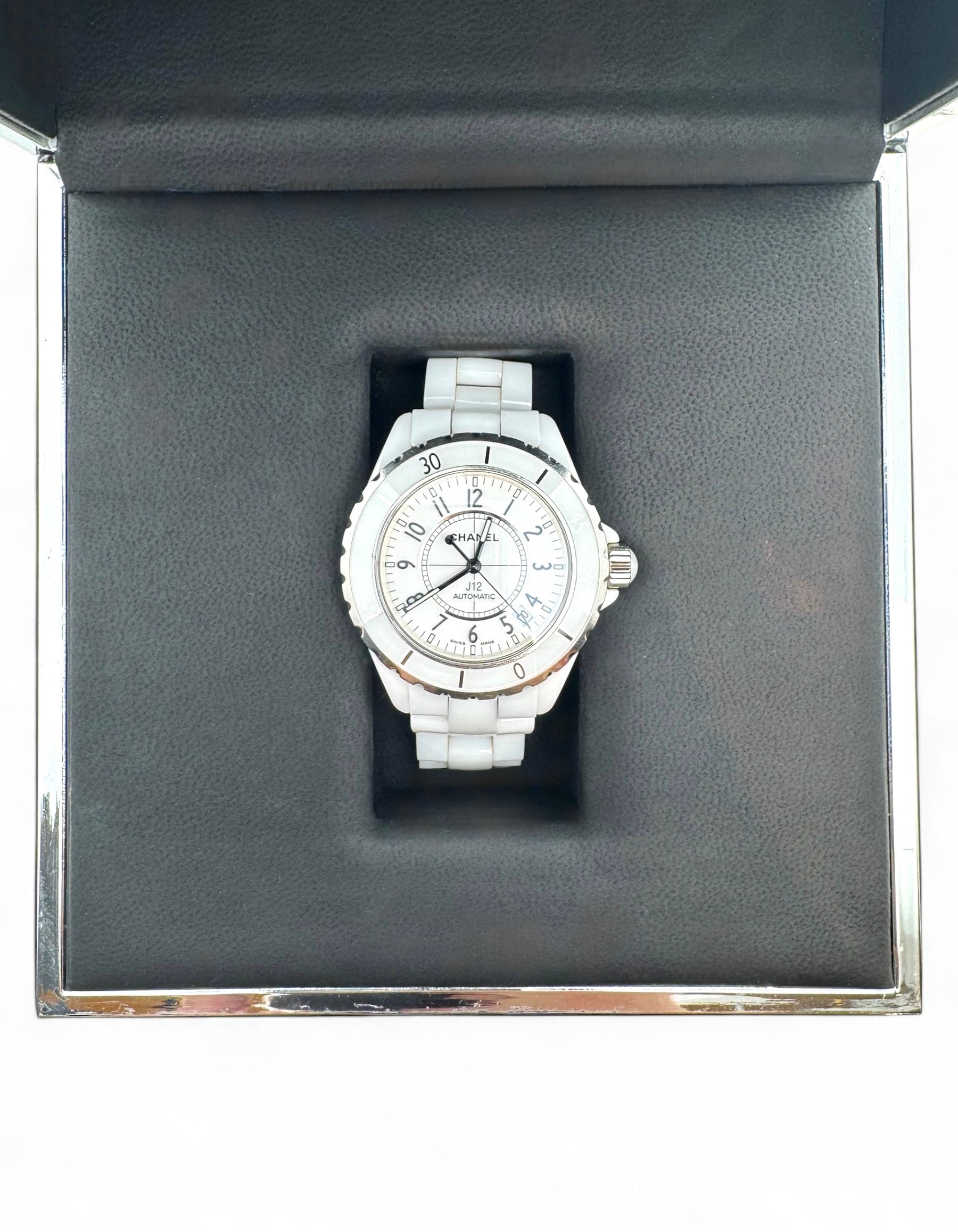 Chanel - Montre J.12 blanche