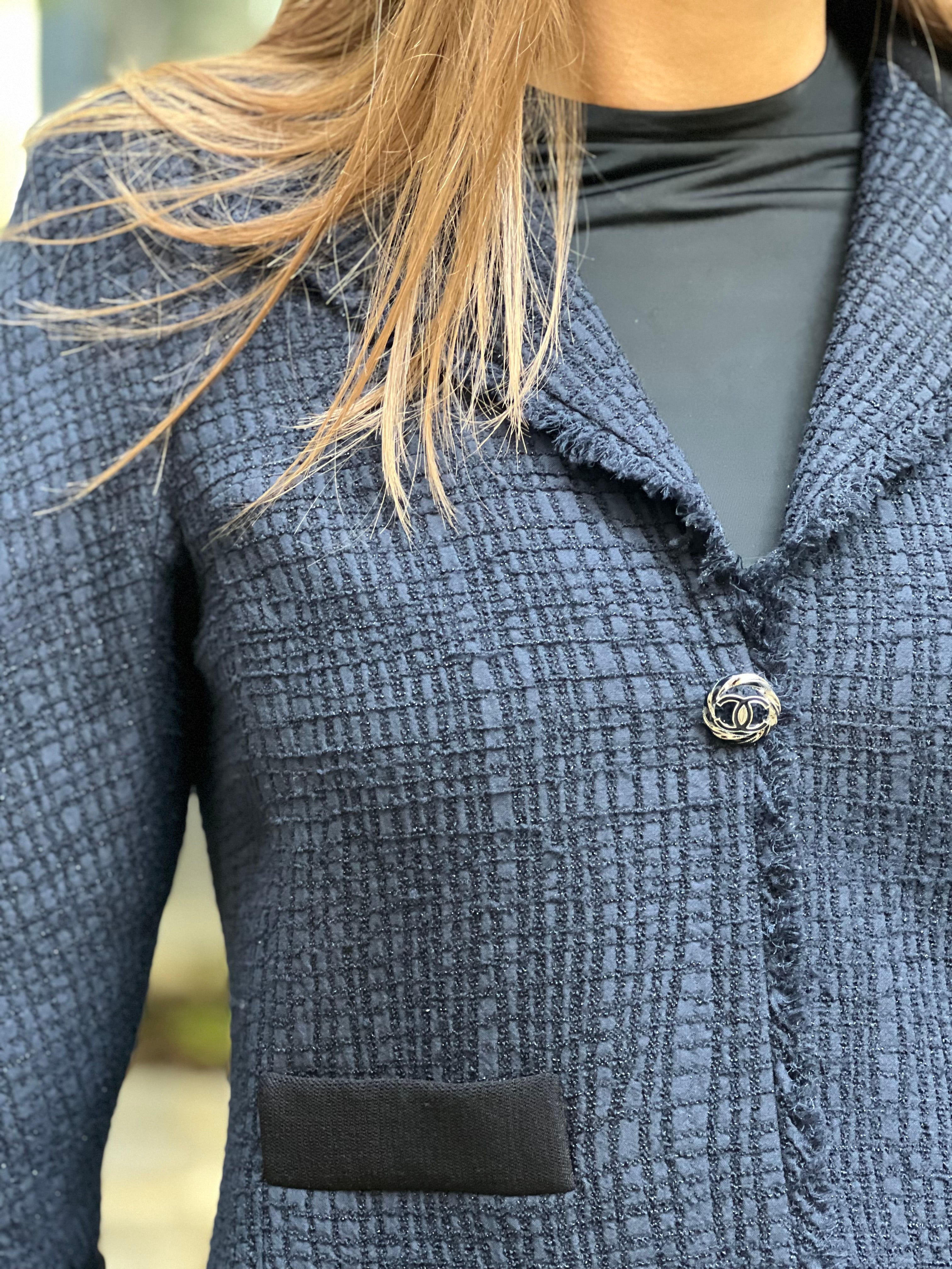 Chanel - Veste en tweed bleu marine T44