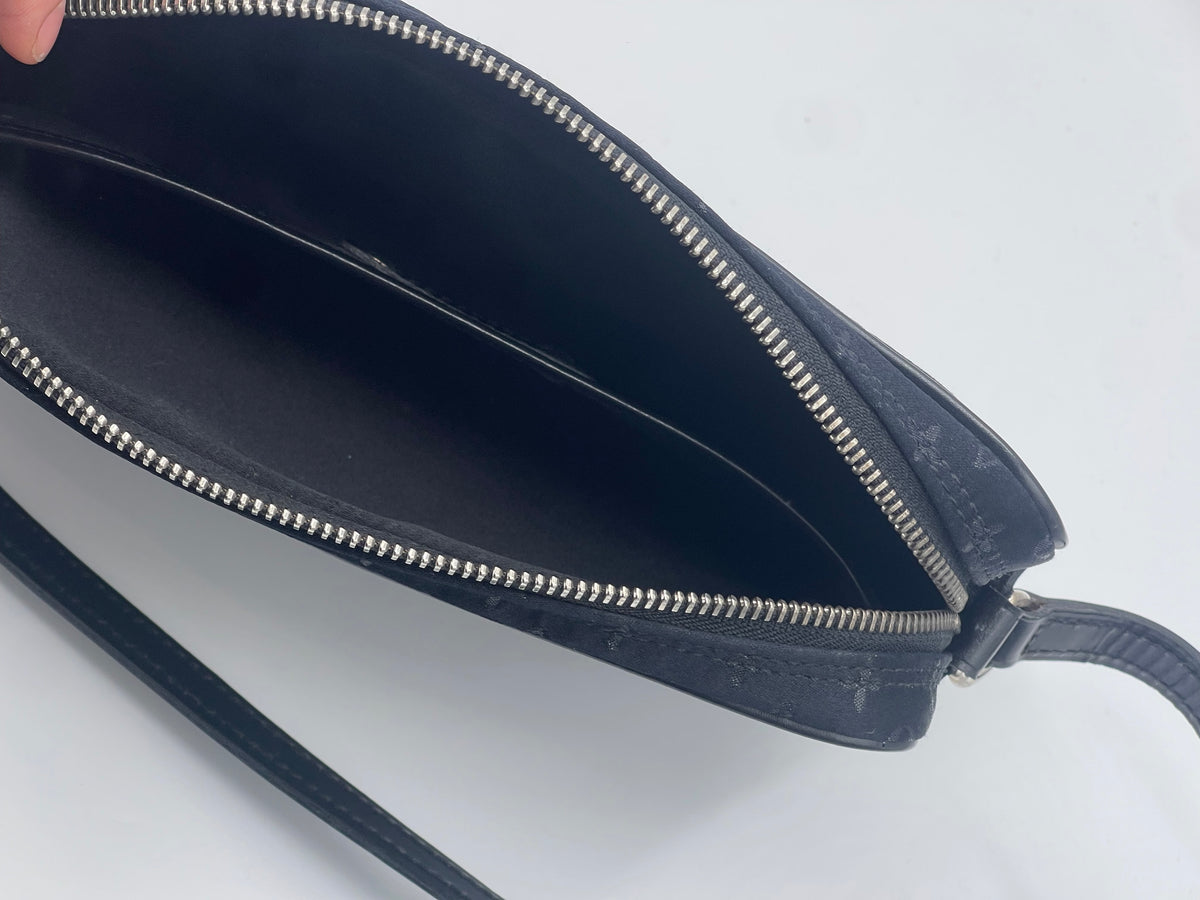 Louis Vuitton - Limited-edition fairy-tale clutch bag