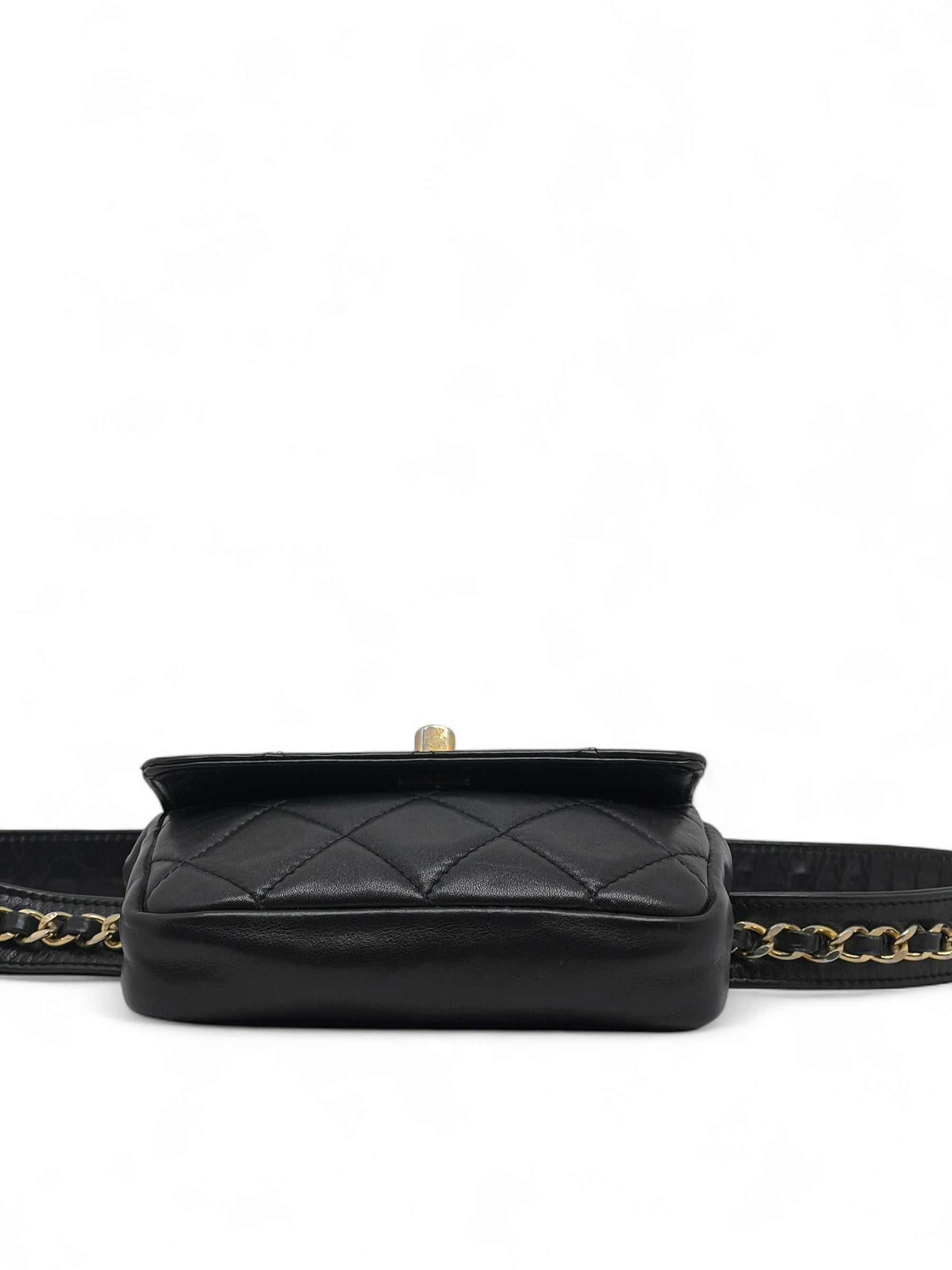 Chanel - Sac ceinture vintage 85