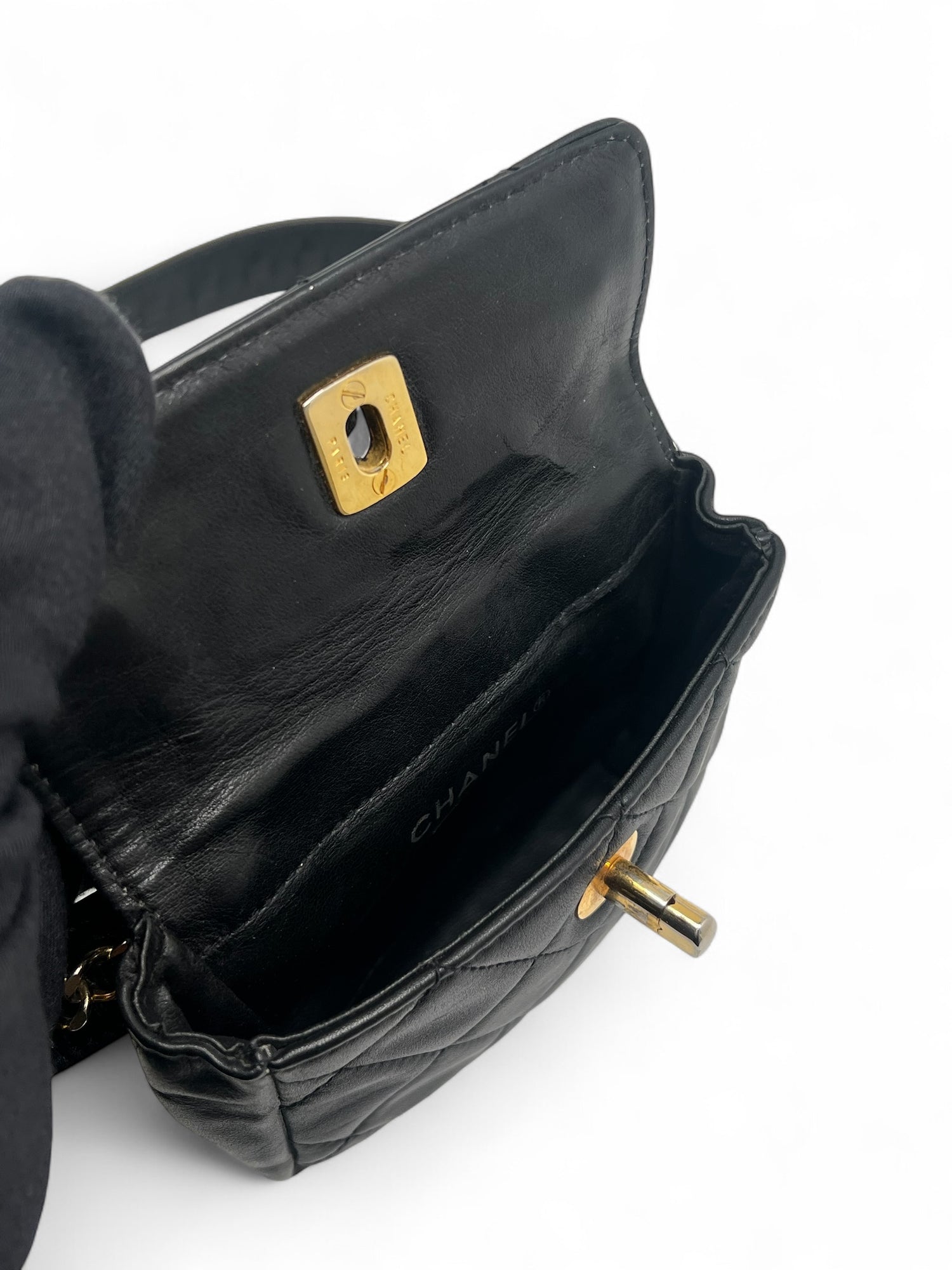 Chanel -  Sac ceinture vintage 85