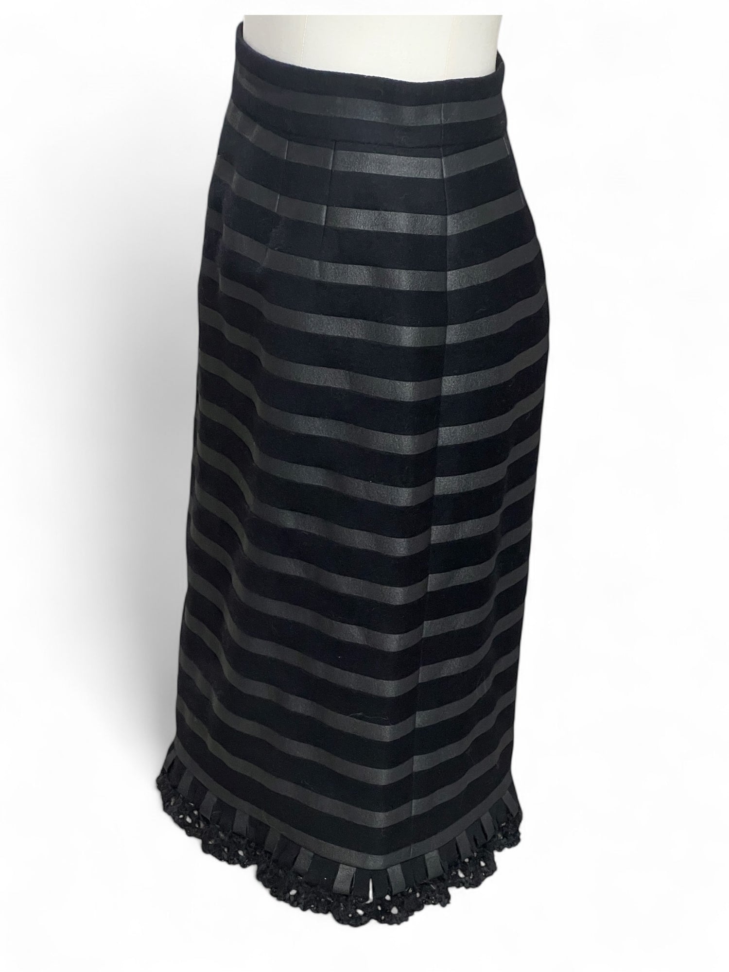 Chanel - Jupe noir en cachemire T36